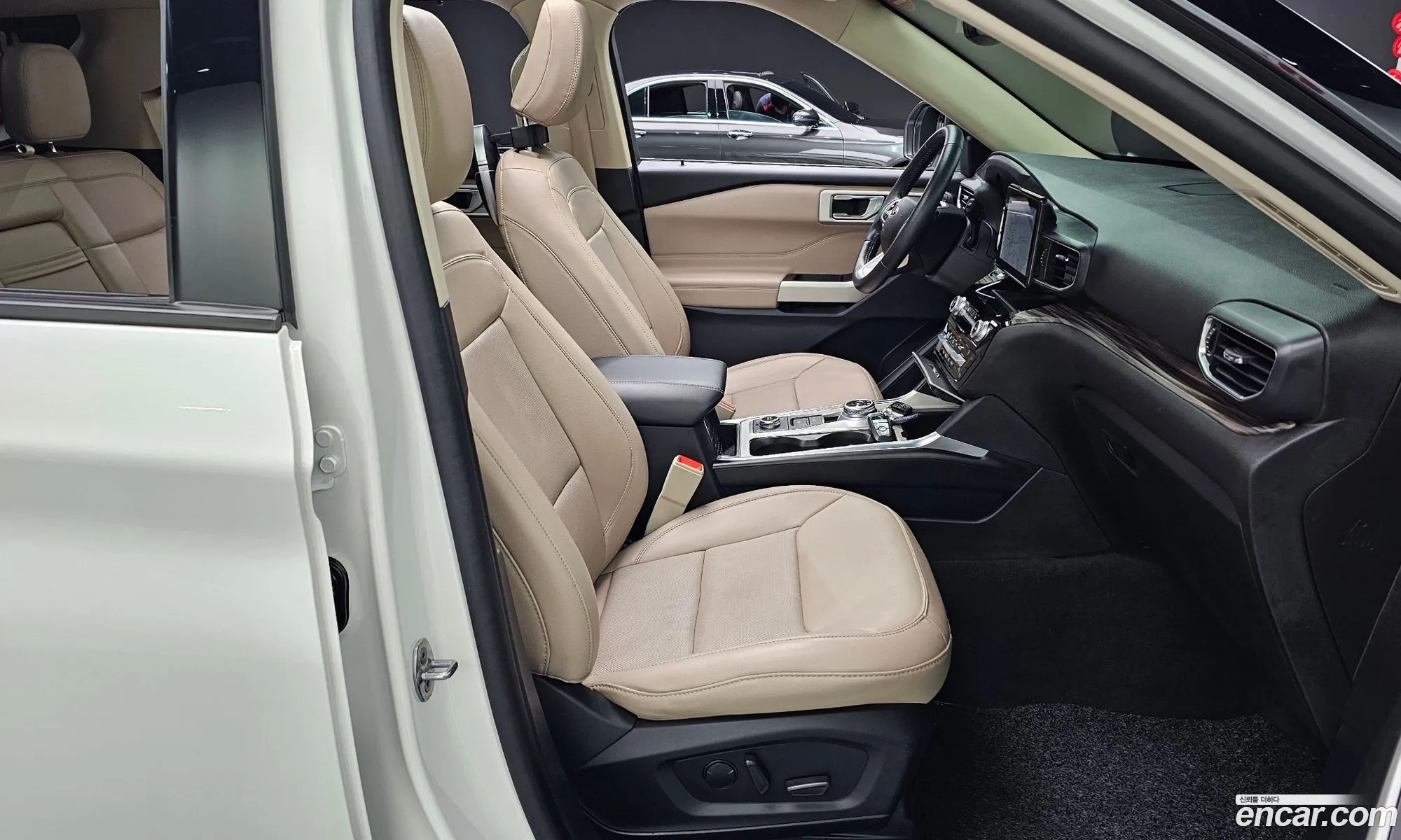 Ford Explorer 6th Gen 2021 1FMSK8FH7MGB48198 — 7