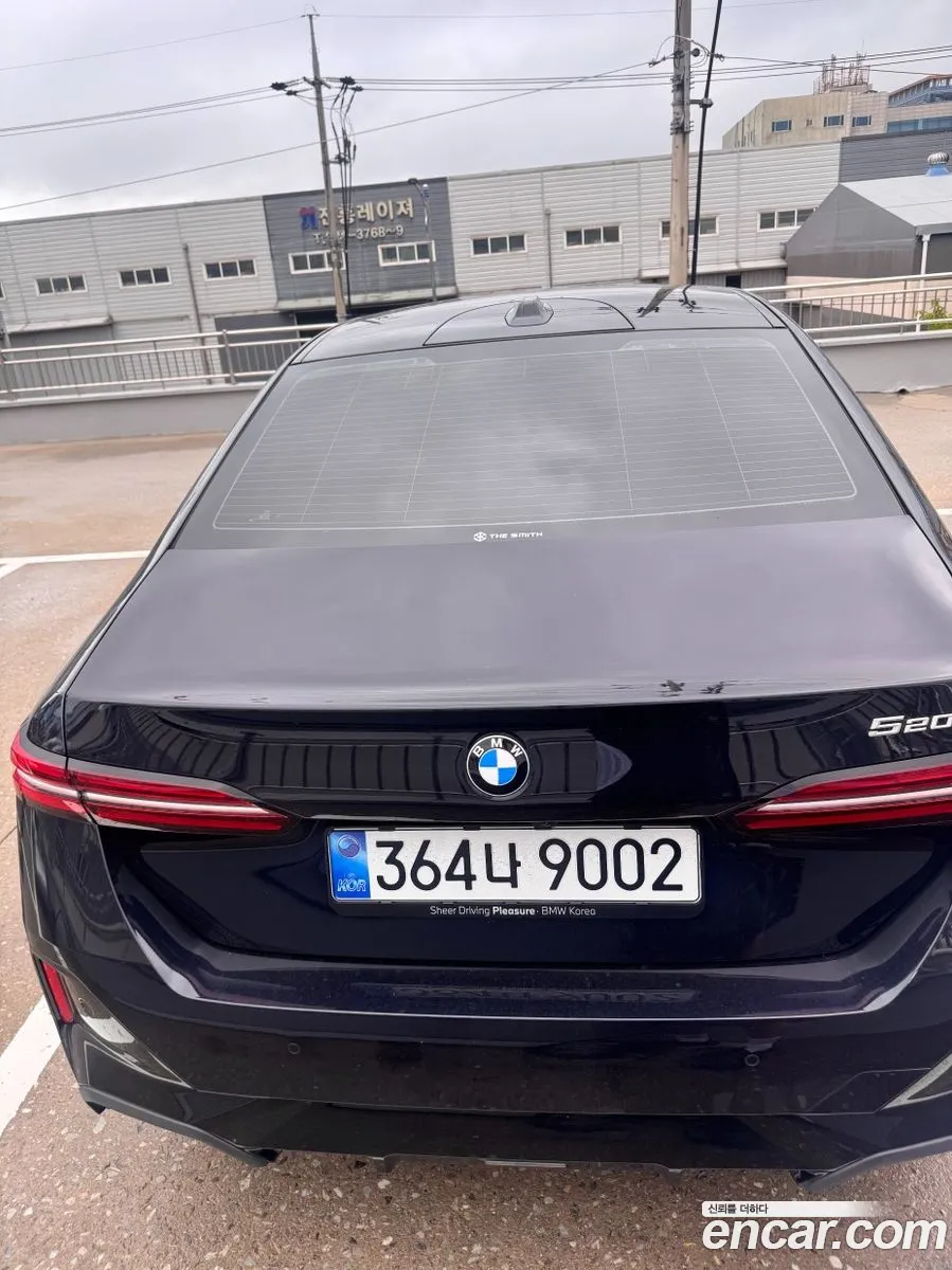 BMW 5 Series 2026 — 6