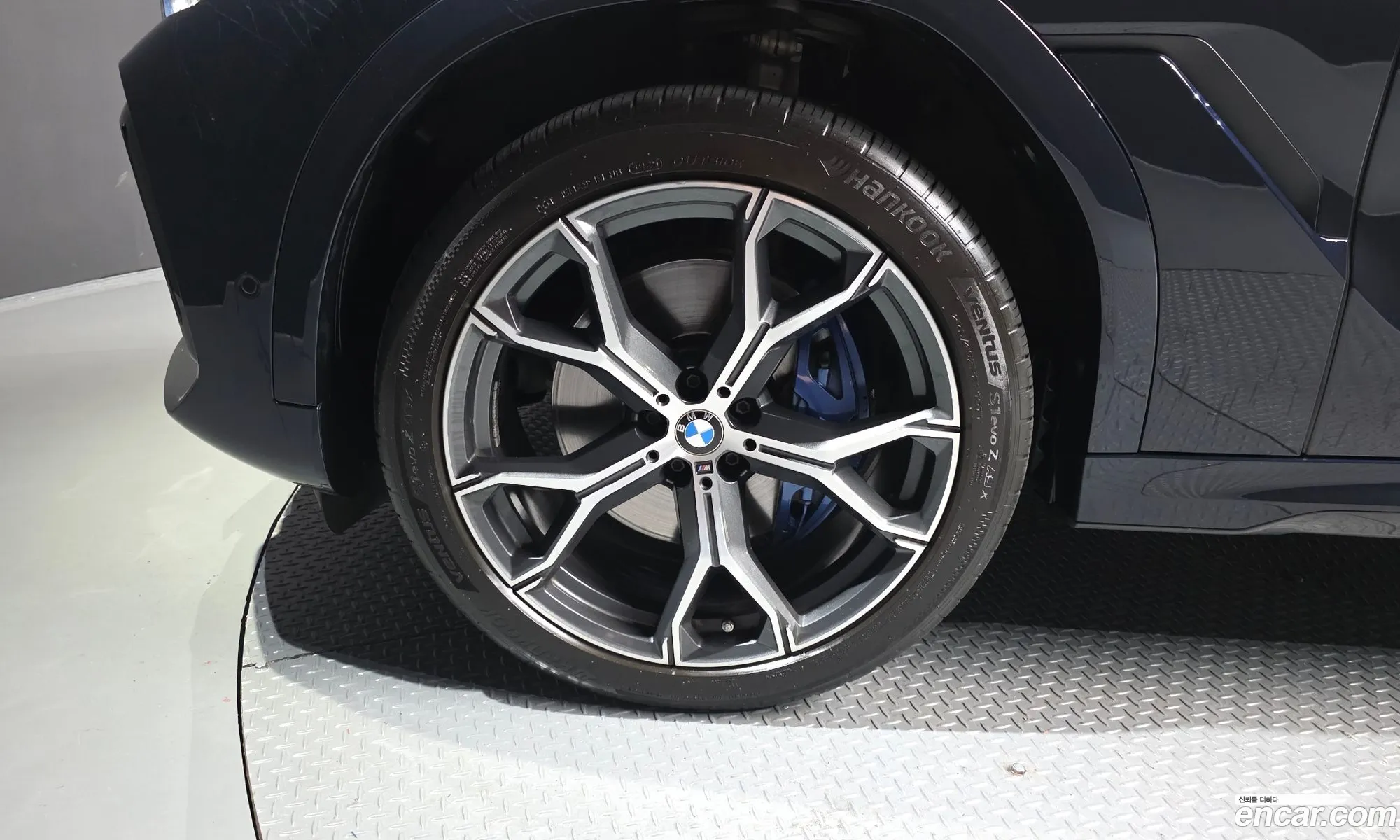 BMW X6 2022 — 26