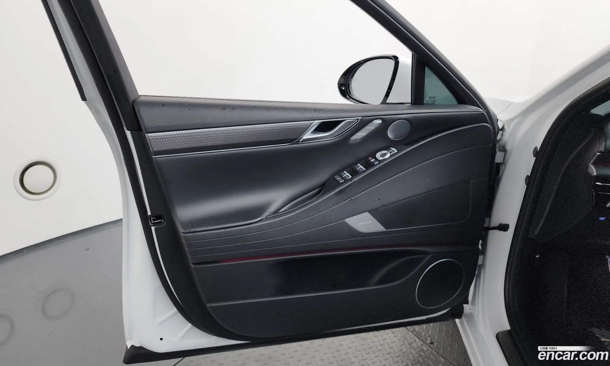 Genesis G80 2025 — 13