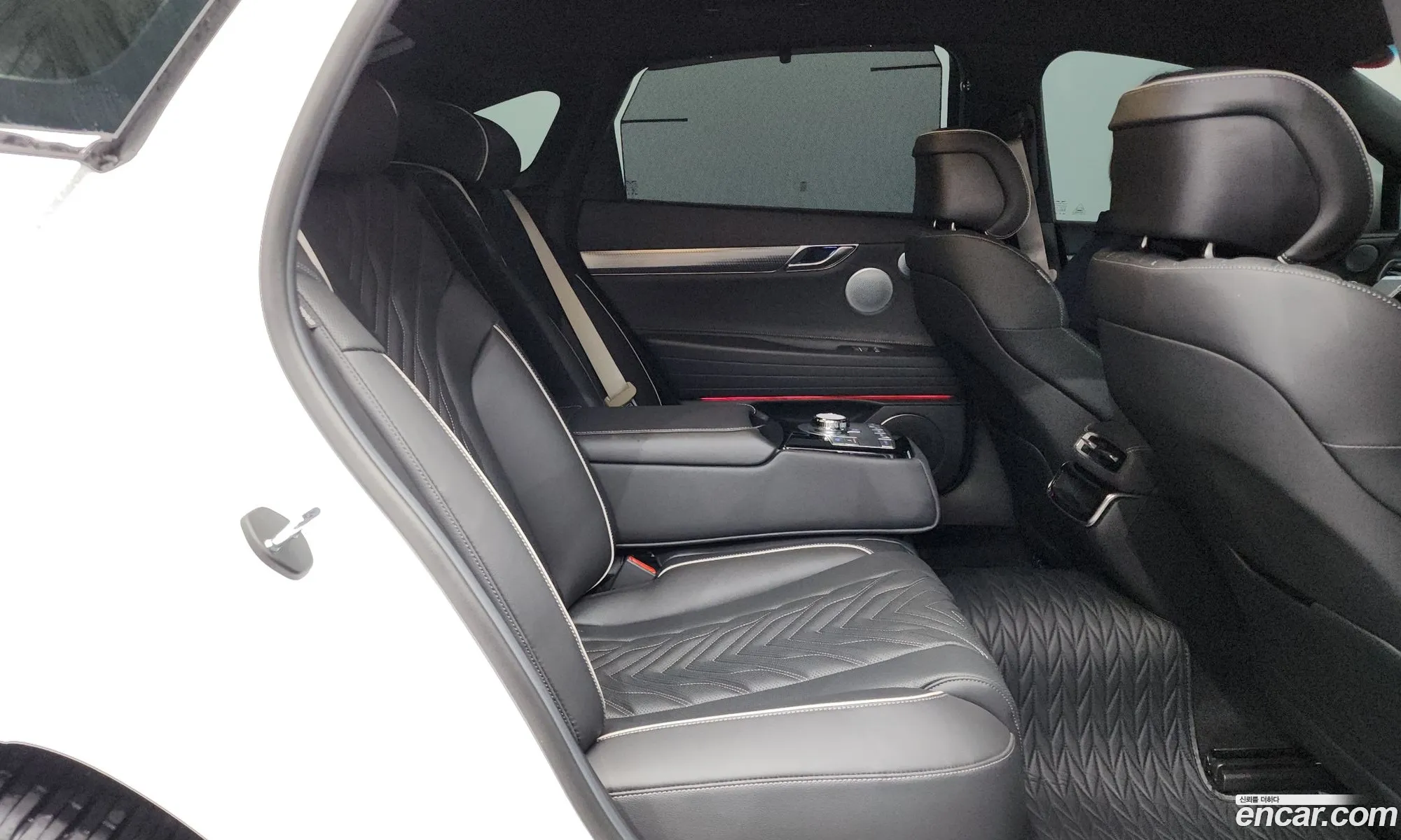 Genesis G80 2025 — 23