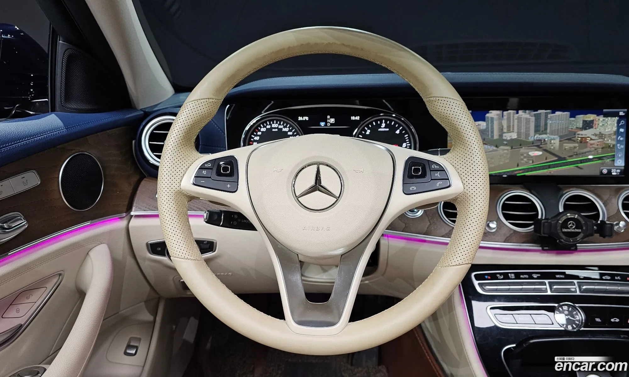 Mercedes-Benz E-Class W213 2018 — 19