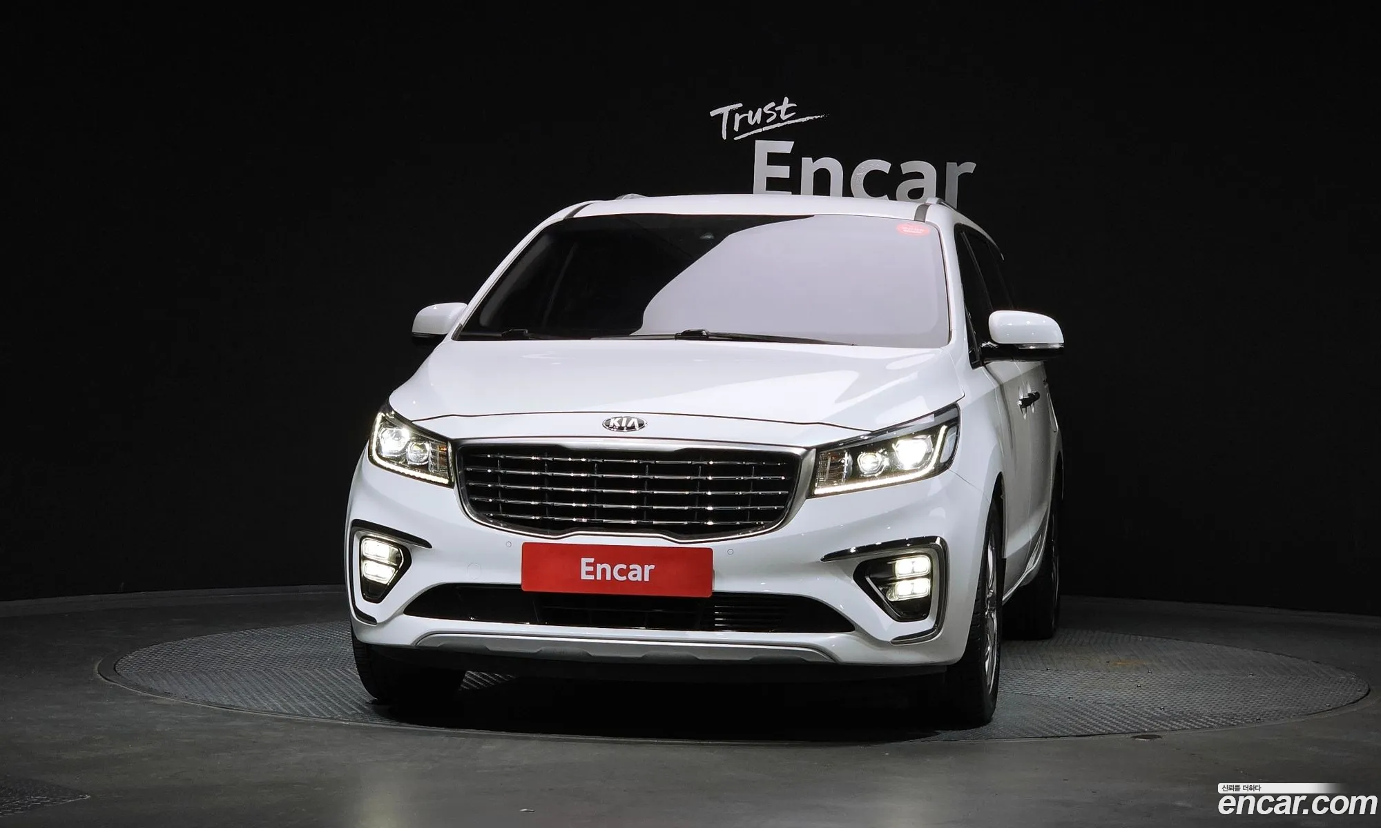 Kia Carnival 2019 — 4