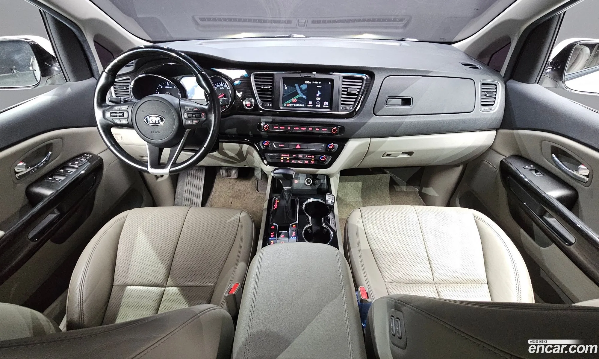 Kia Carnival 2019 — 3
