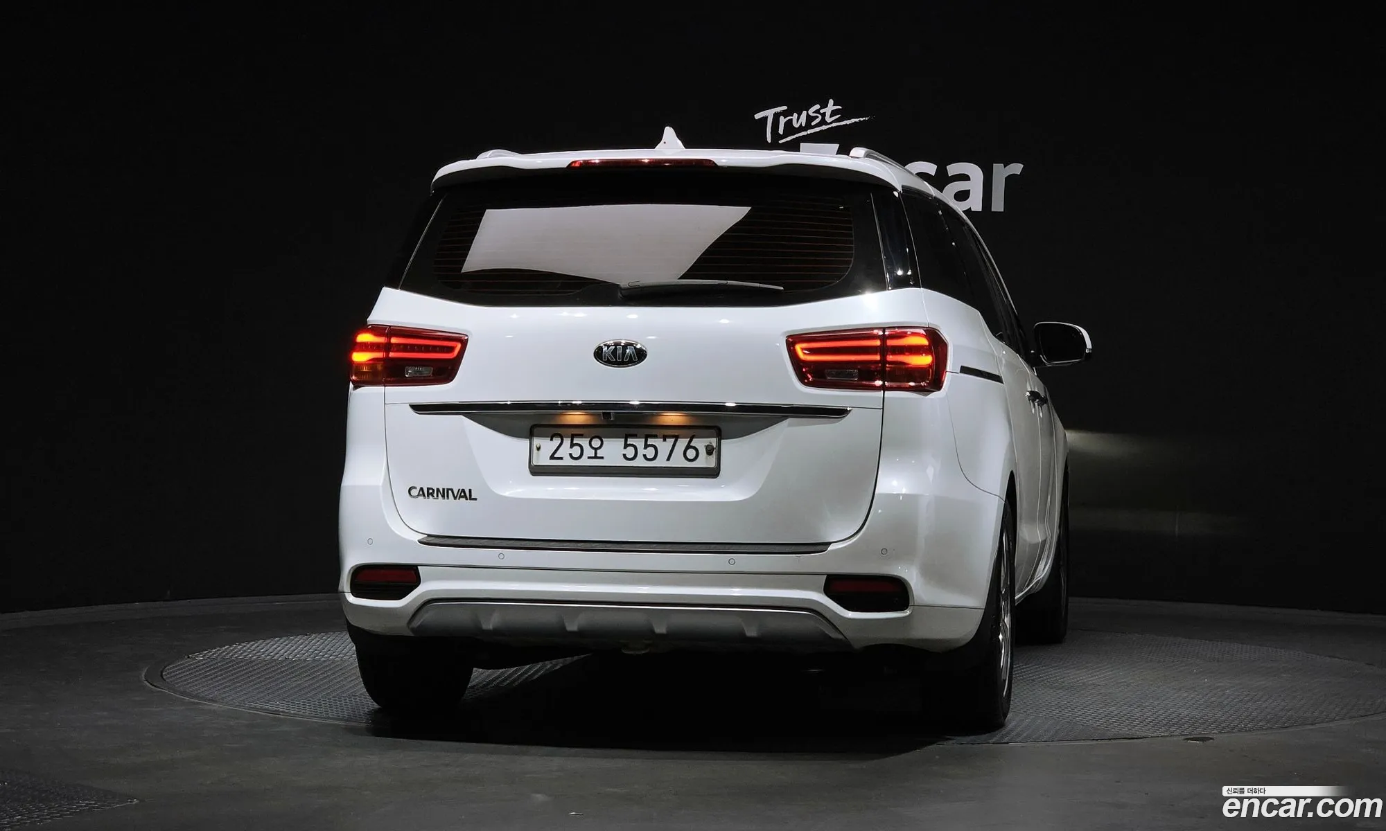 Kia Carnival 2019 — 2