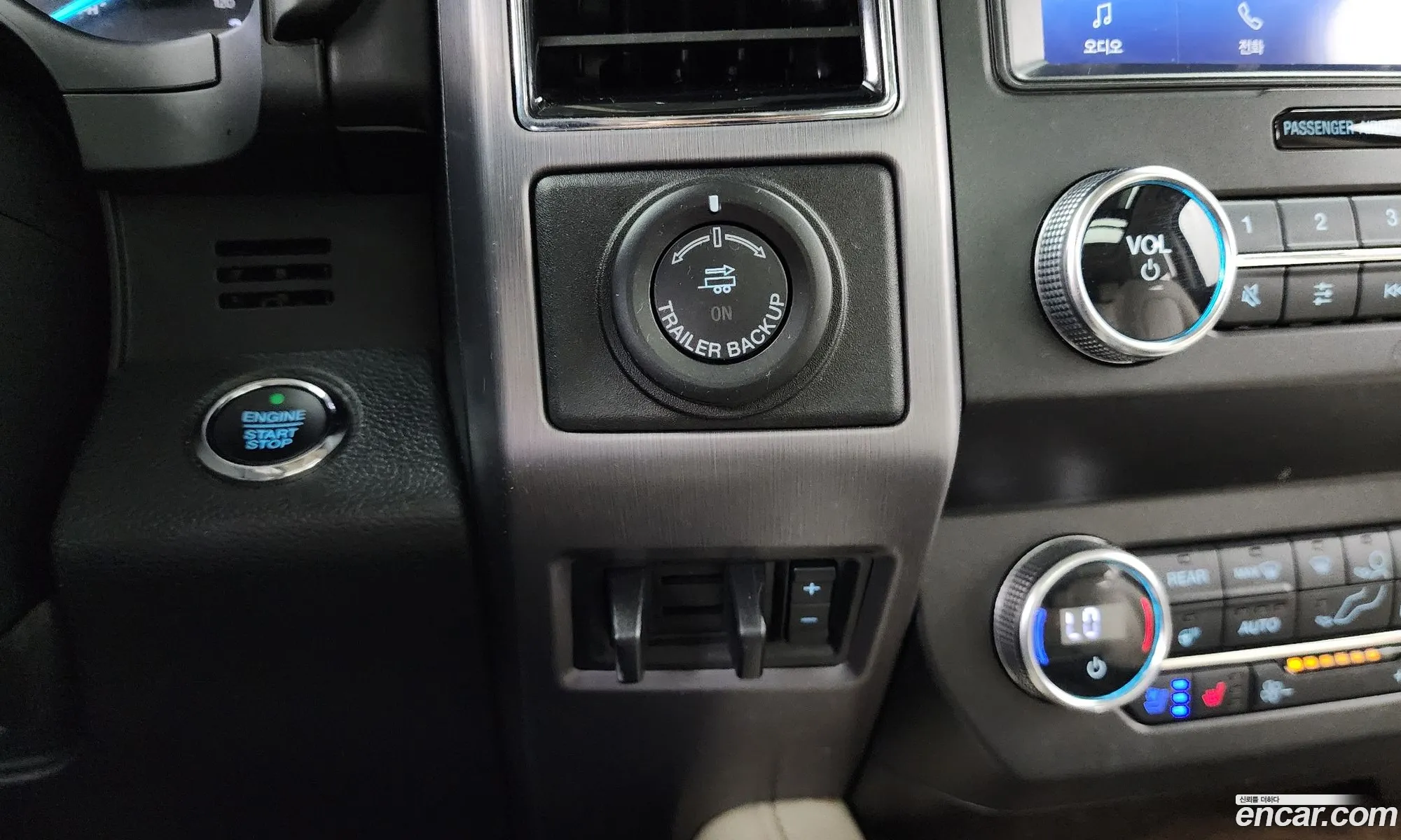 Ford Expedition 2021 1FMJU1MT000000000 — 22