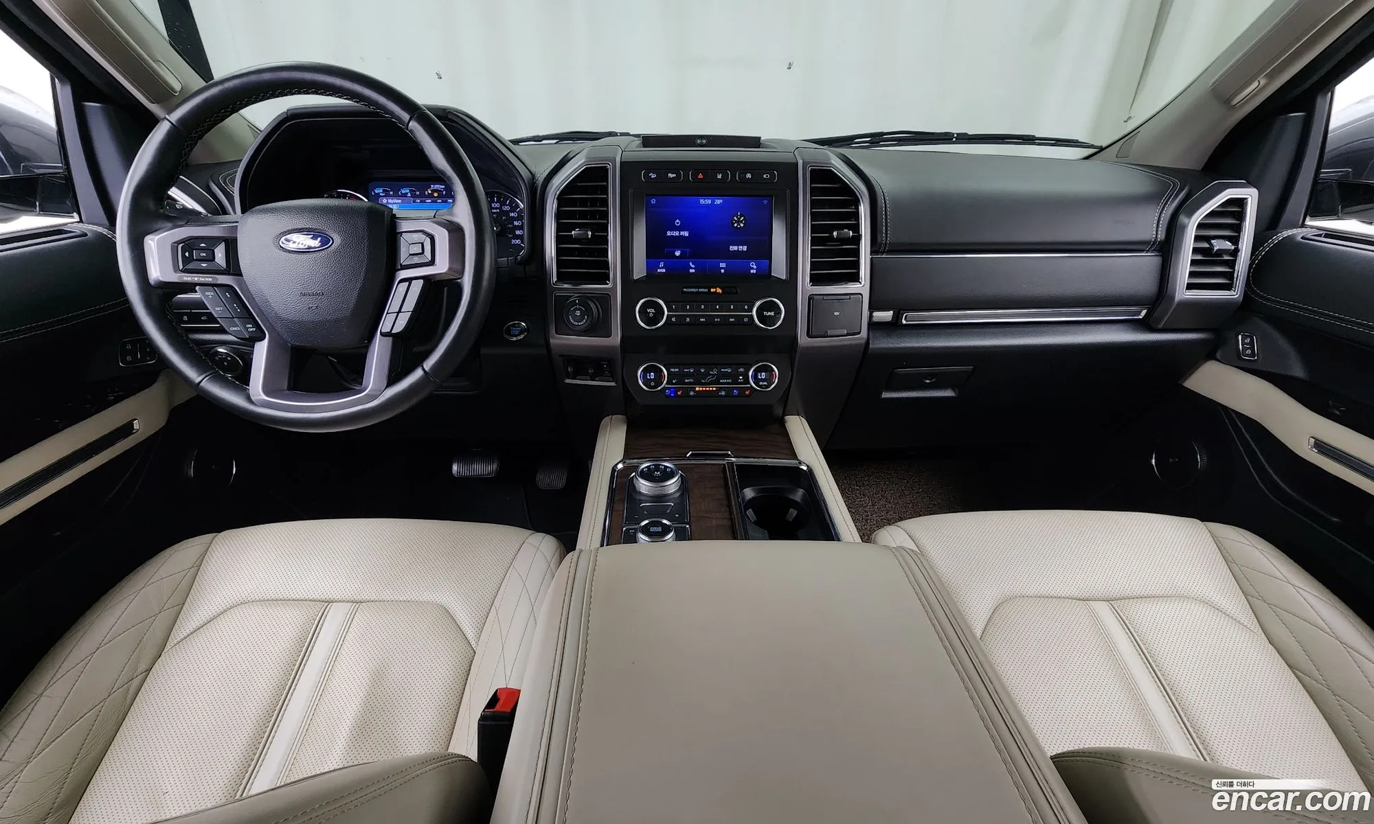 Ford Expedition 2021 1FMJU1MT000000000 — 28
