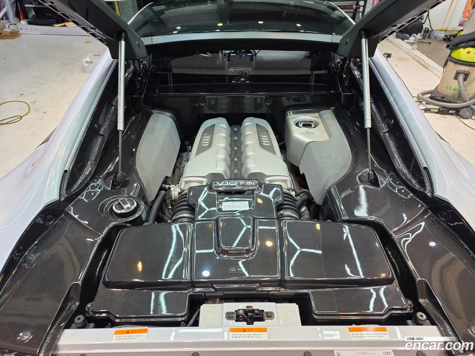 Audi R8 2015 — 7