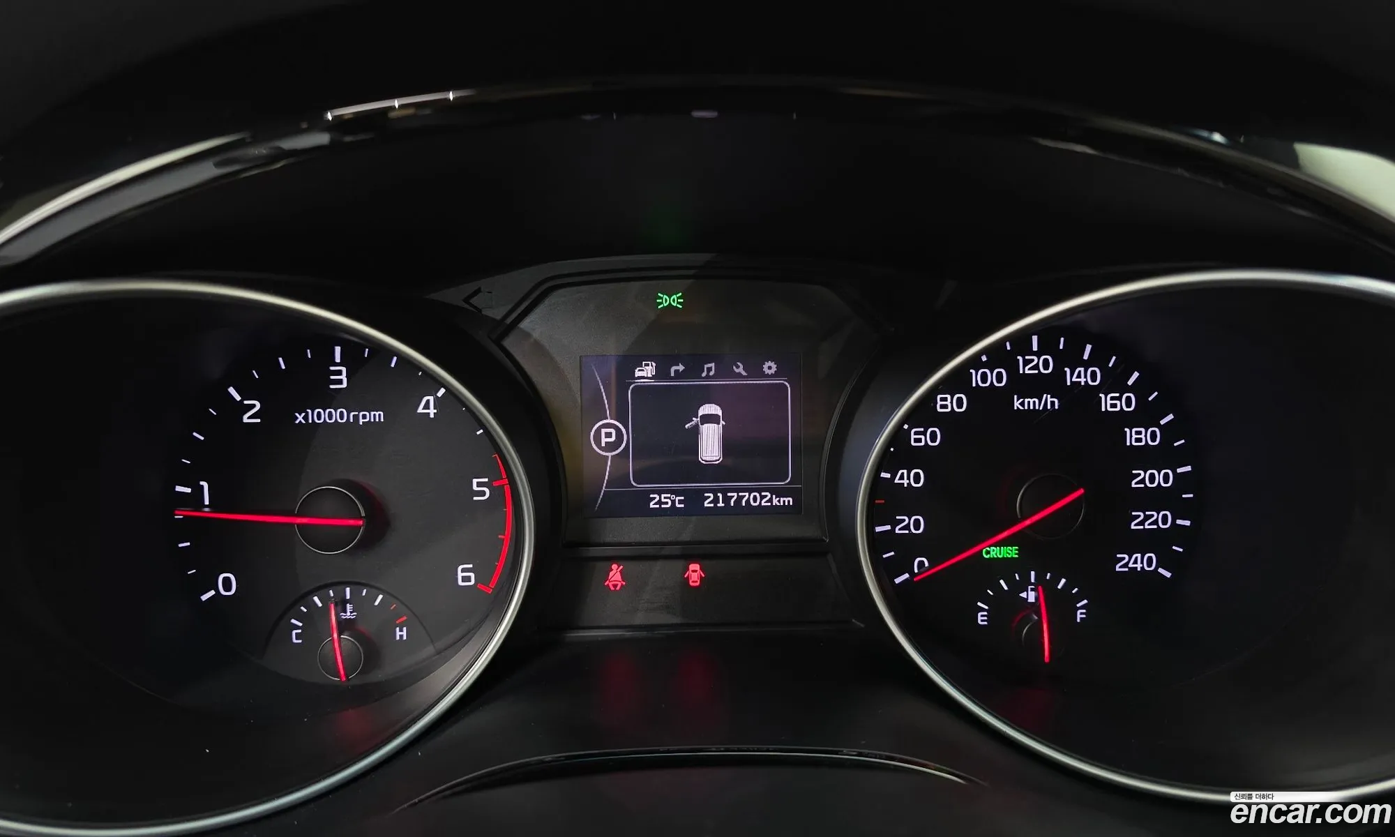 Kia Carnival 2015 — 4