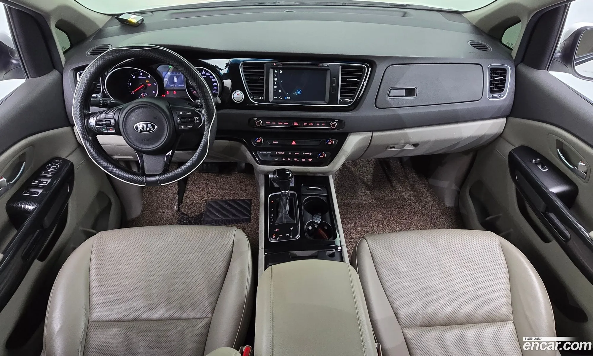 Kia Carnival 2015 — 9