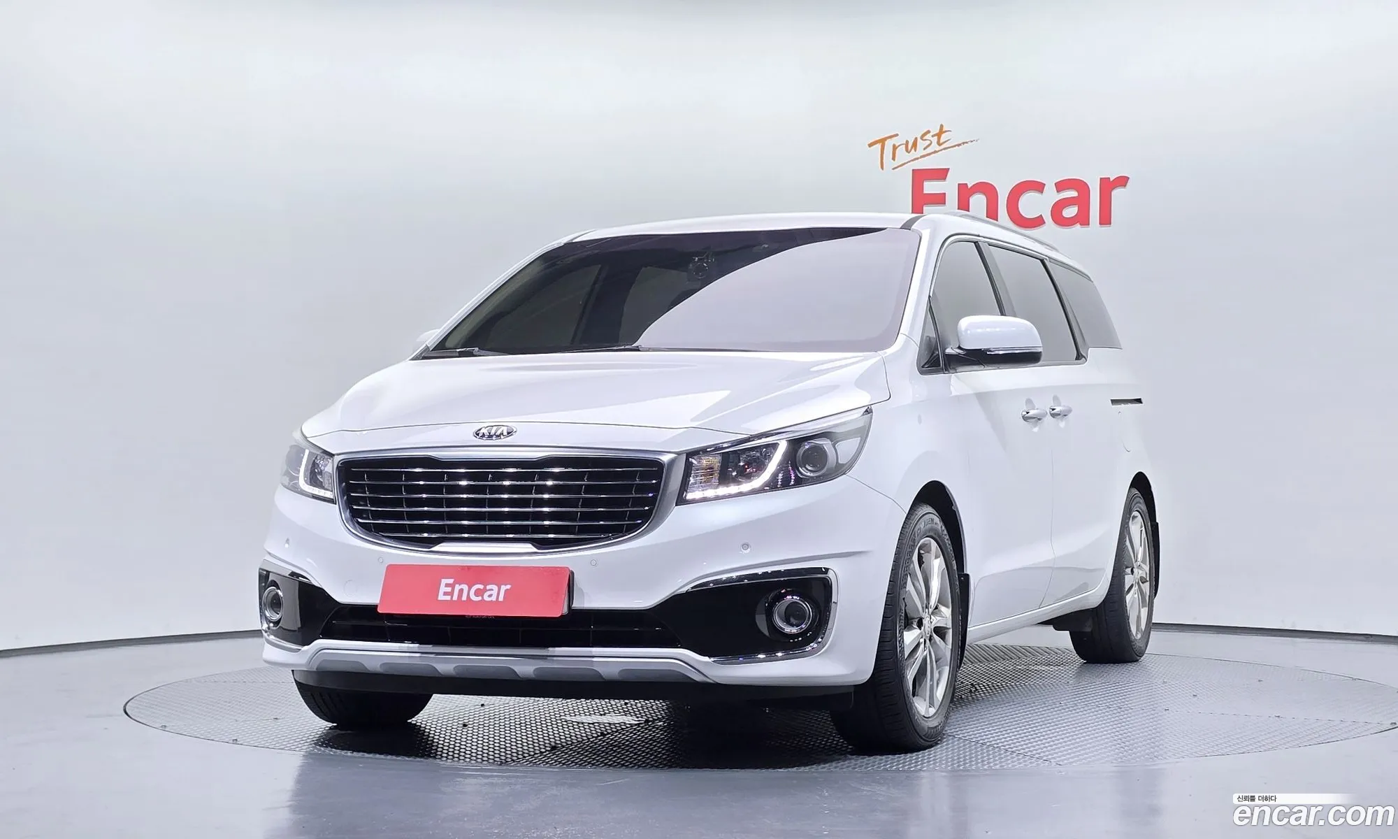 Kia Carnival 2015 — 16