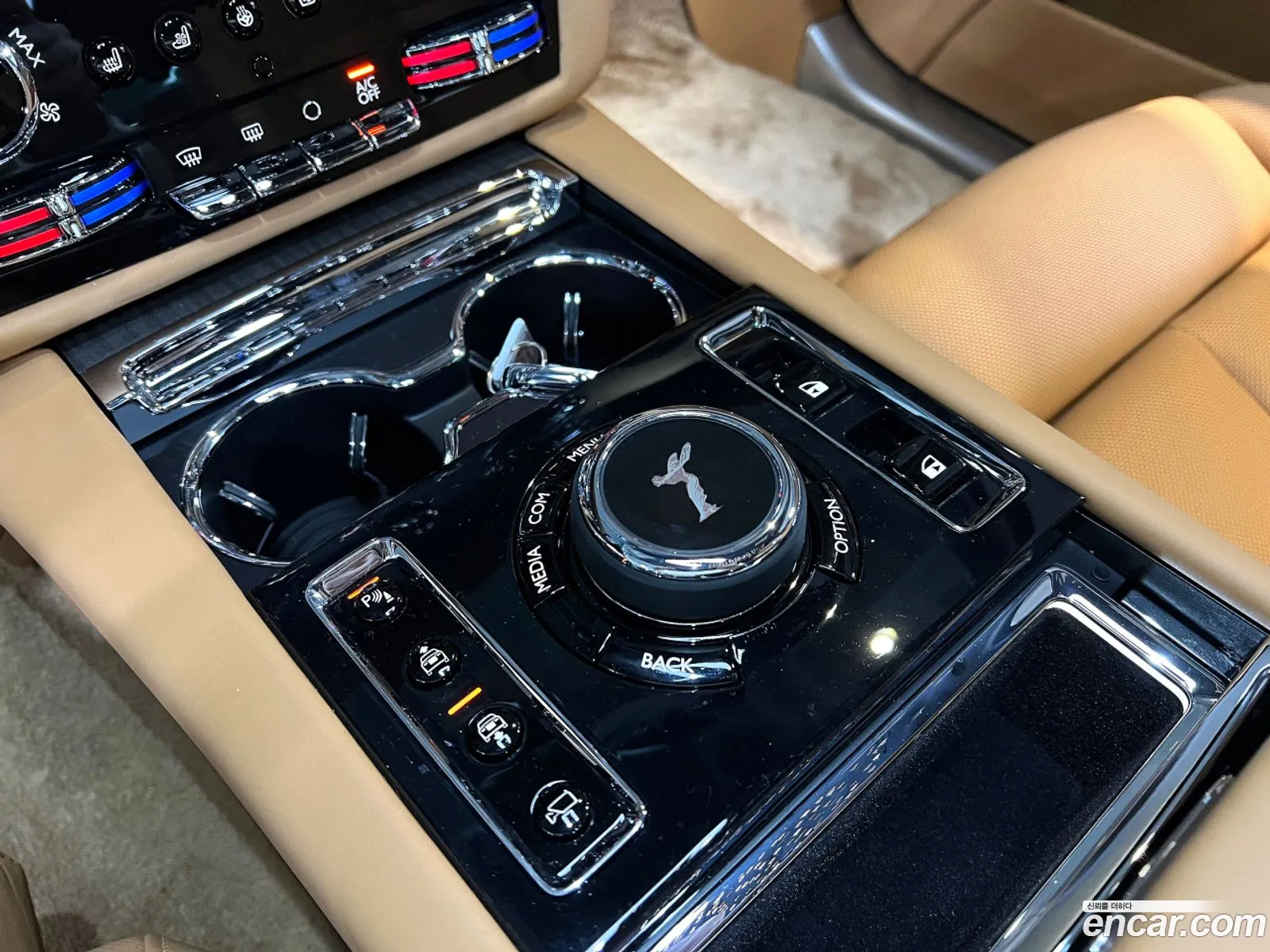 Rolls-Royce Ghost 2022 — 11