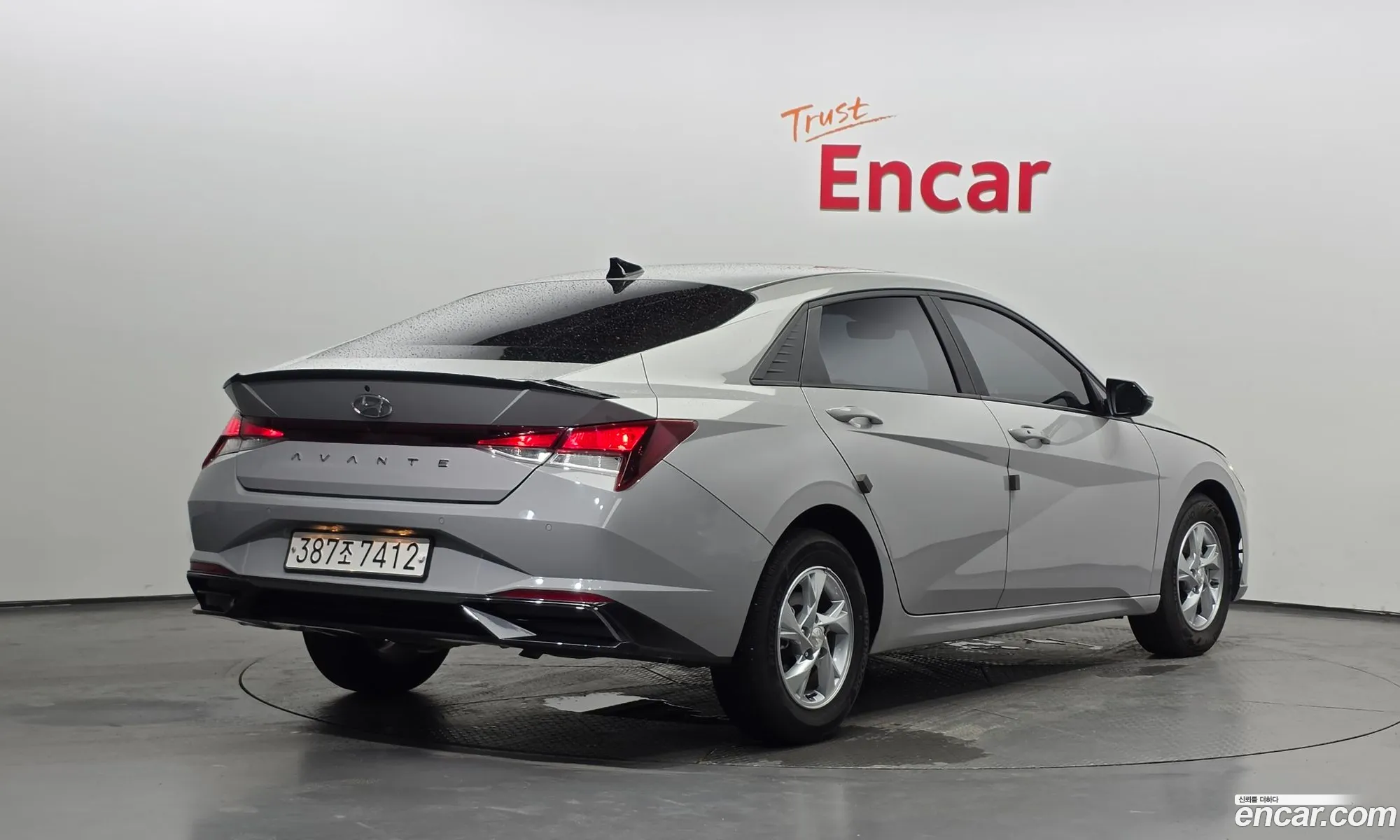 Hyundai Elantra 2021 — 18