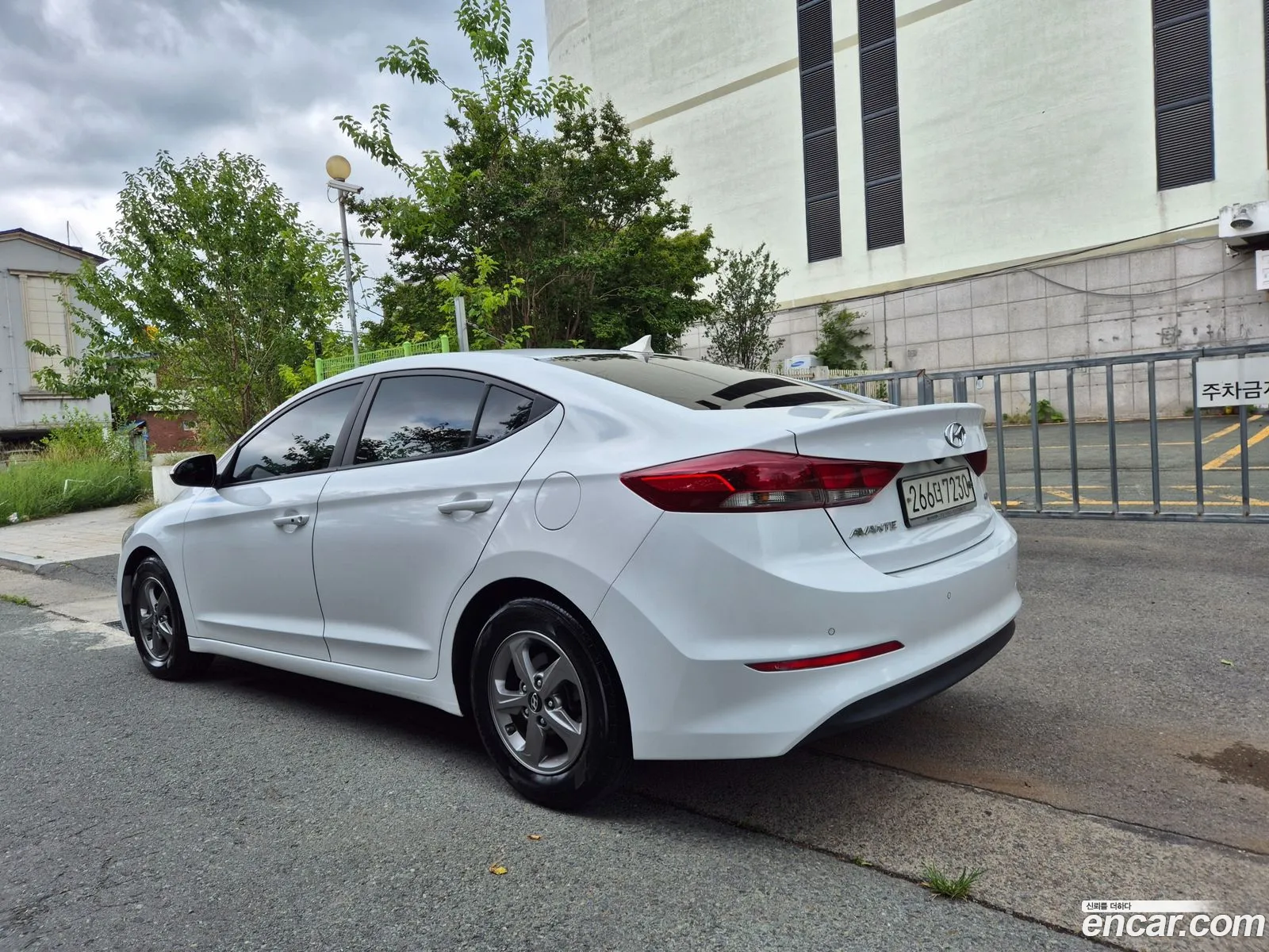 Hyundai Elantra AD 2016 — 2