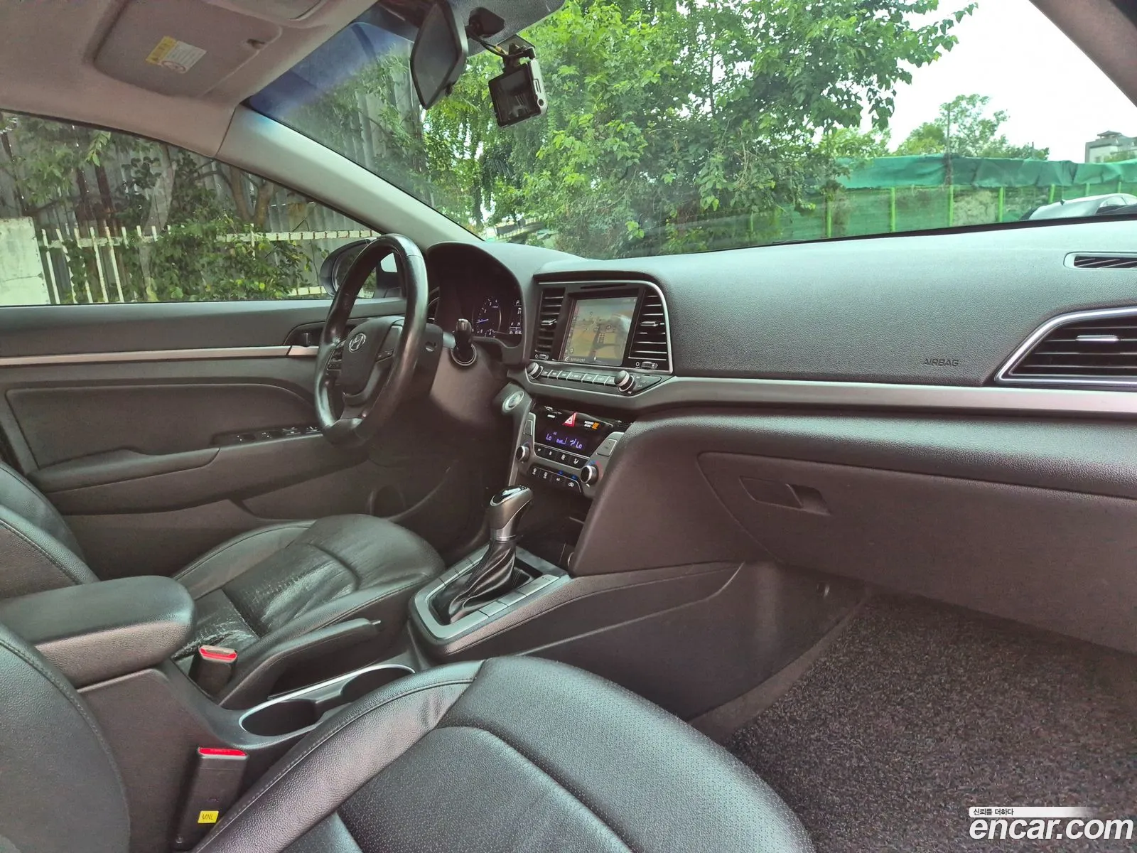 Hyundai Elantra AD 2016 — 7