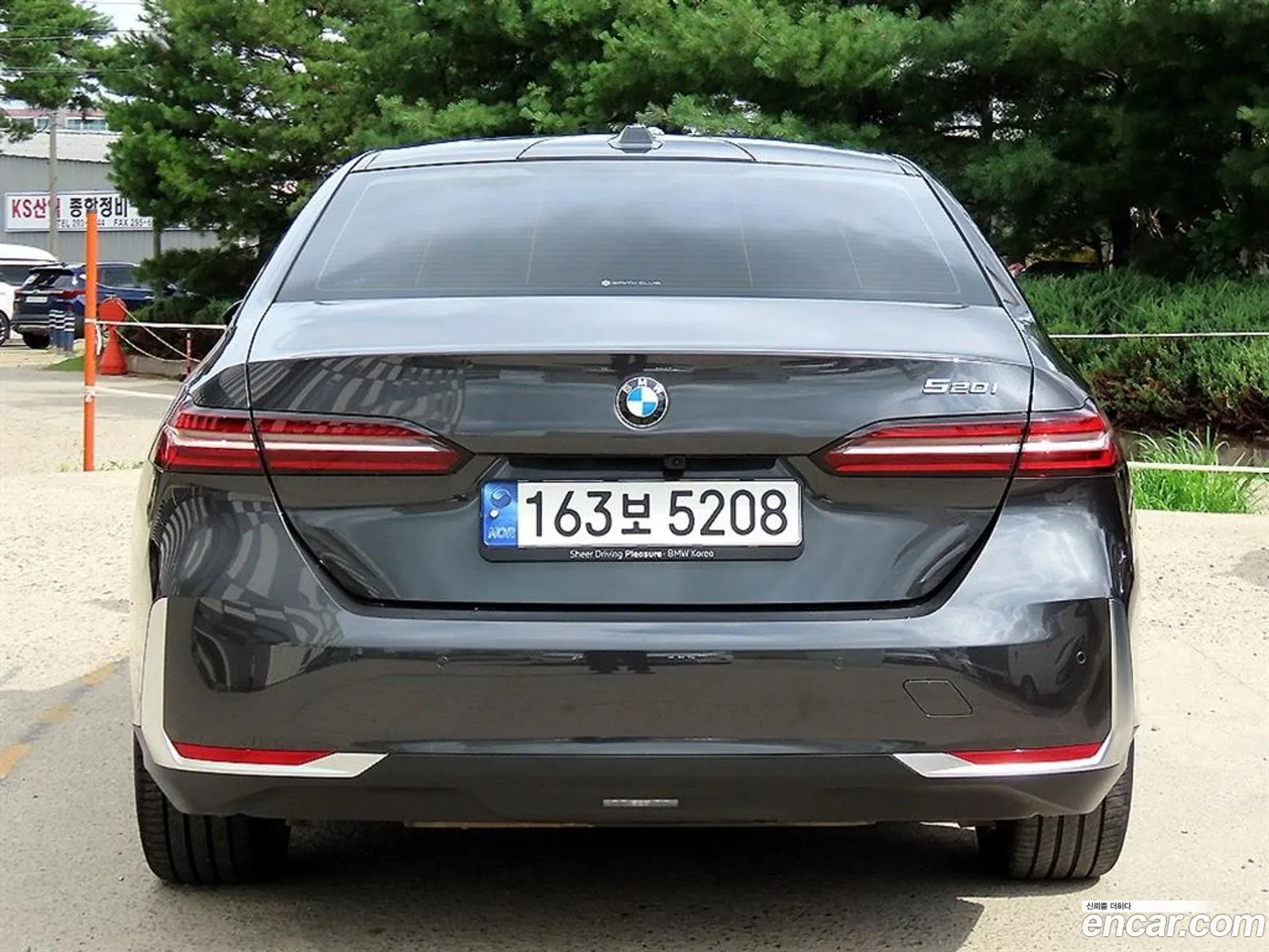 BMW 5 Series 2024 — 6