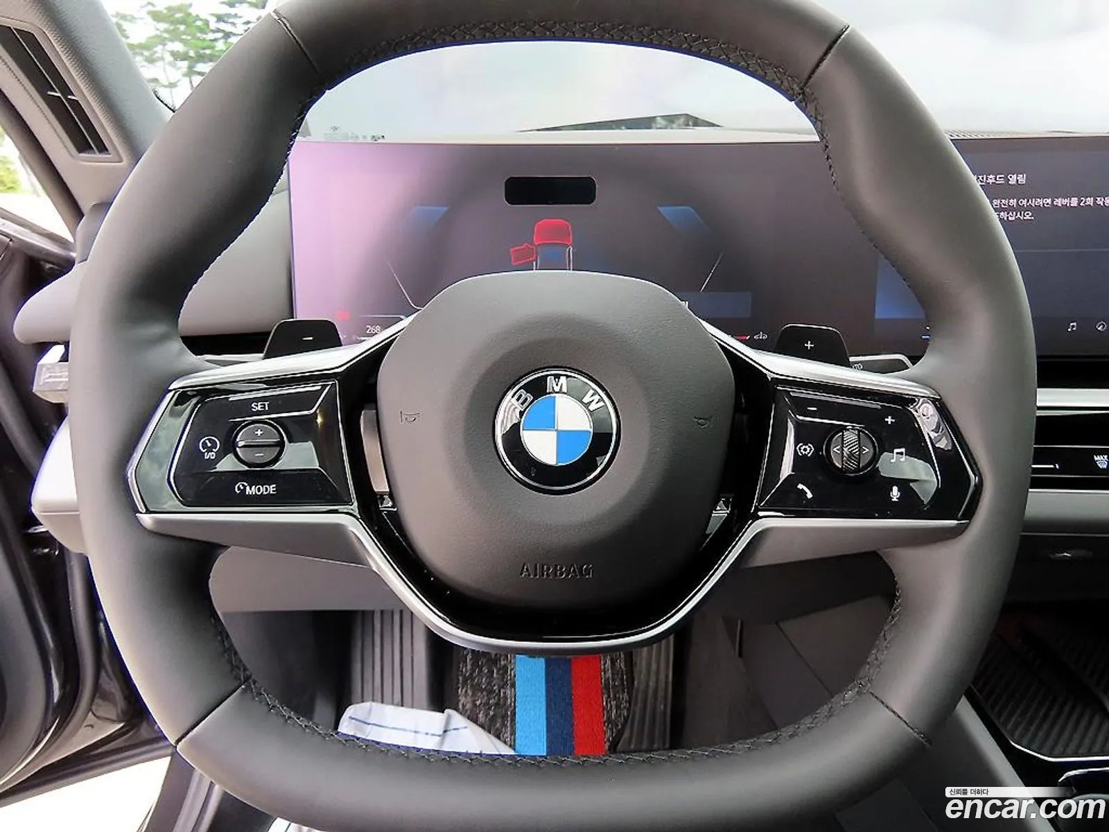 BMW 5 Series 2024 — 17
