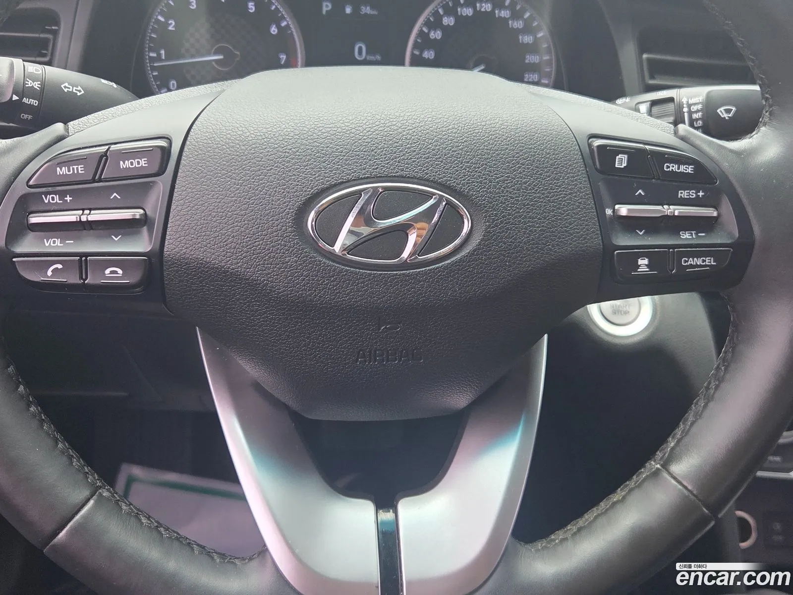 Hyundai Elantra AD 2019 — 11