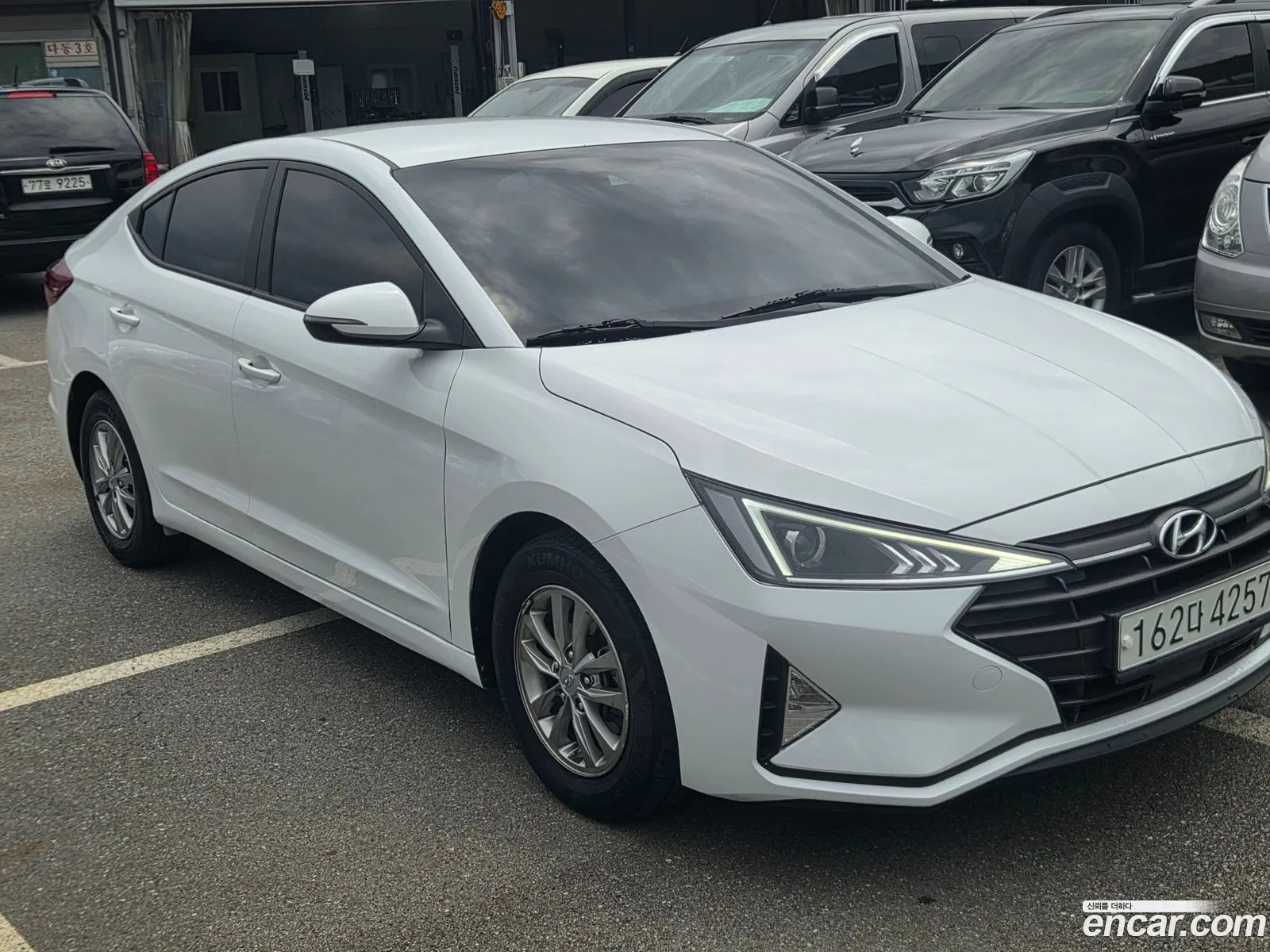 Hyundai Elantra AD 2019 — 10
