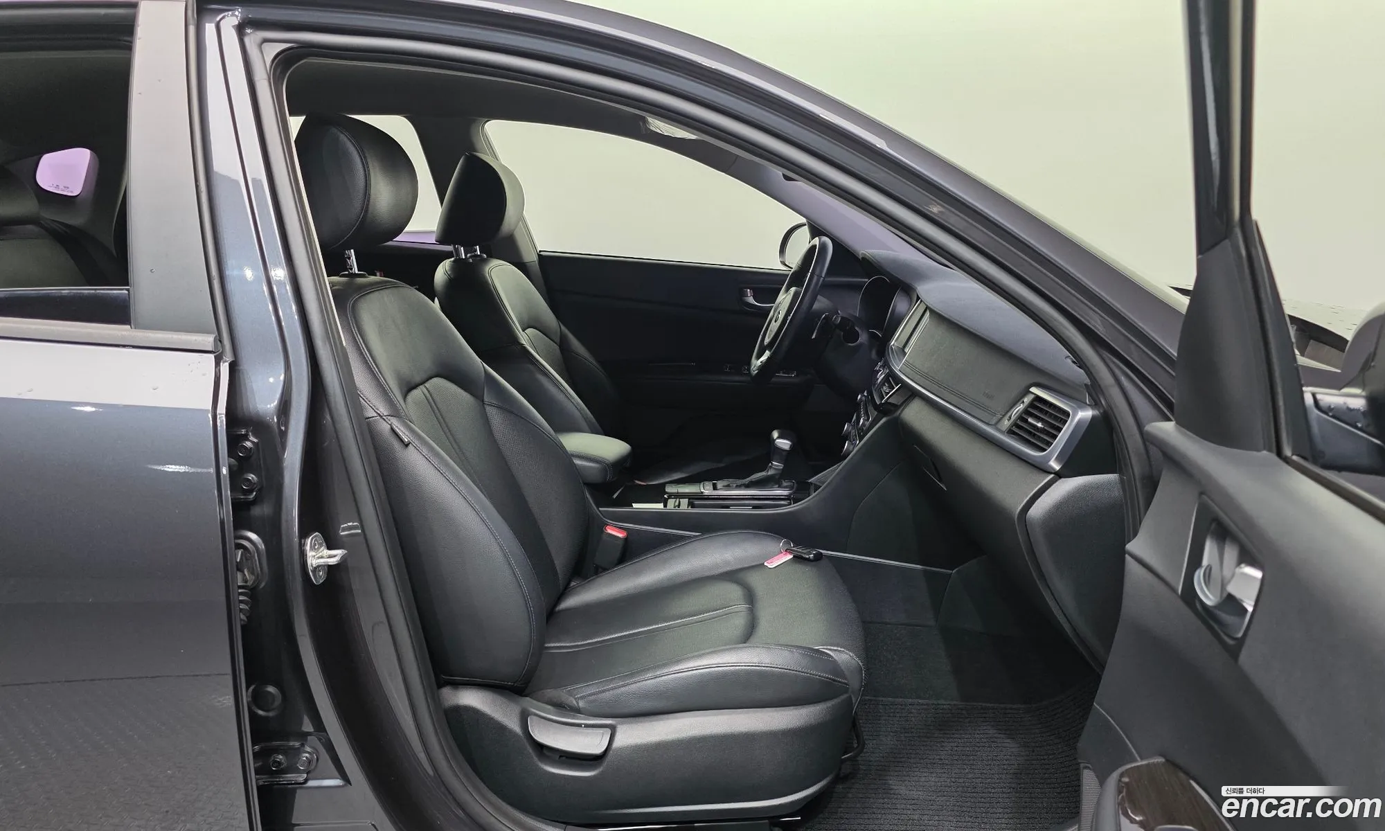Kia K5 2016 — 16
