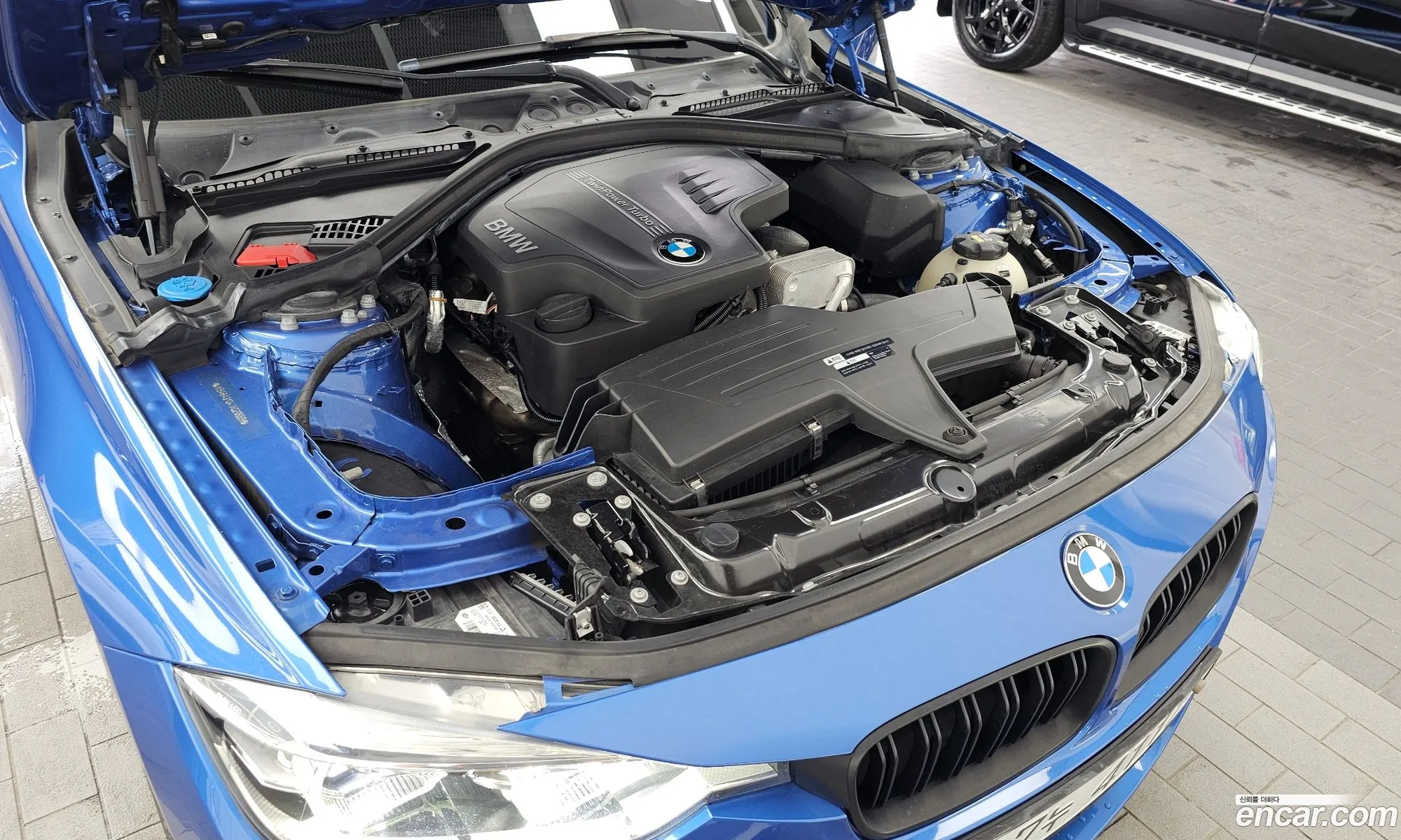 BMW 3 Series 2018 WBA8A9104JAD29556 — 18