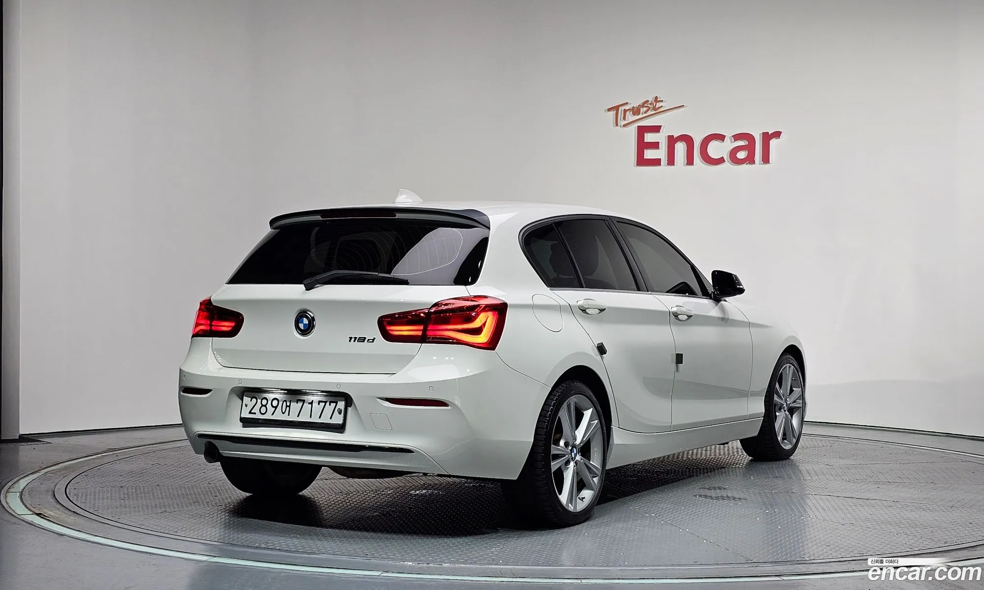 BMW 1 Series 2019 — 9