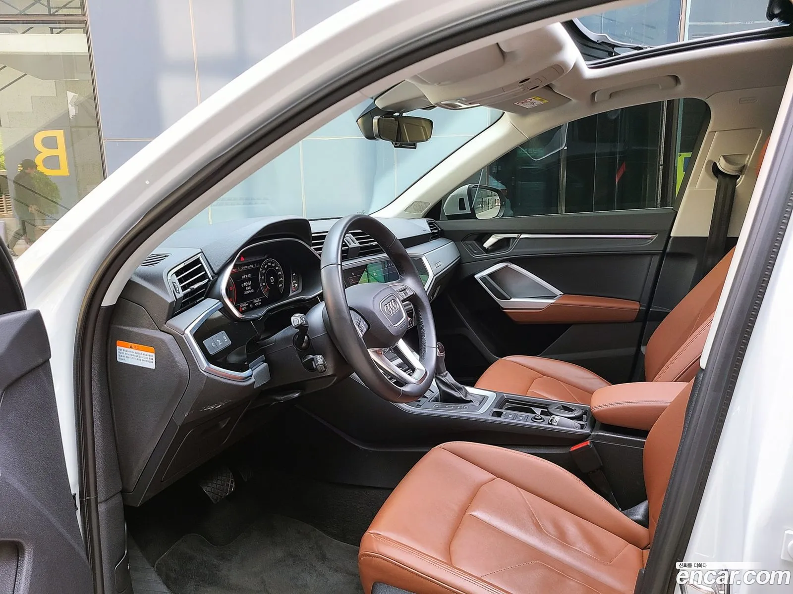 Audi Q3 2022 — 17