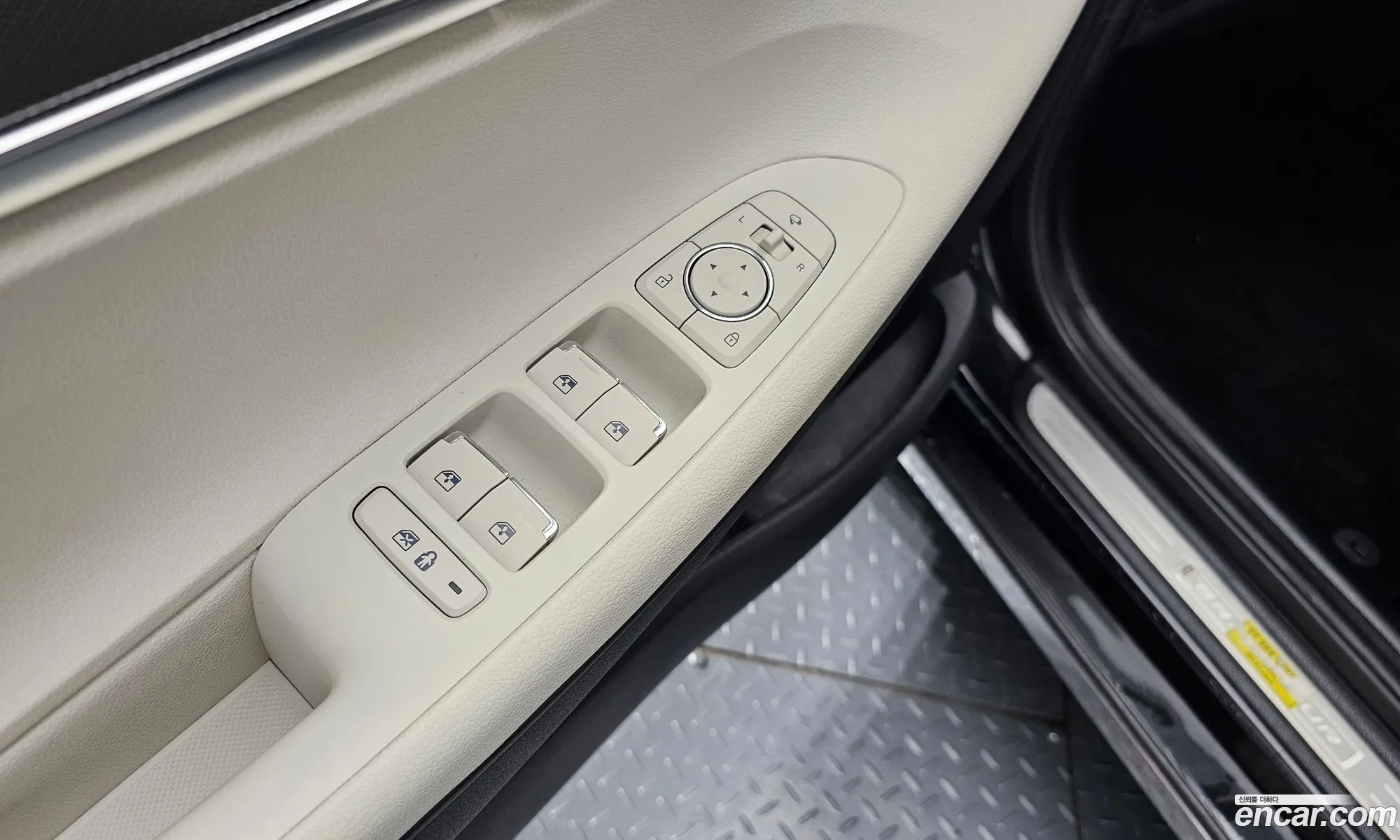 Hyundai Grandeur IG 2022 — 19