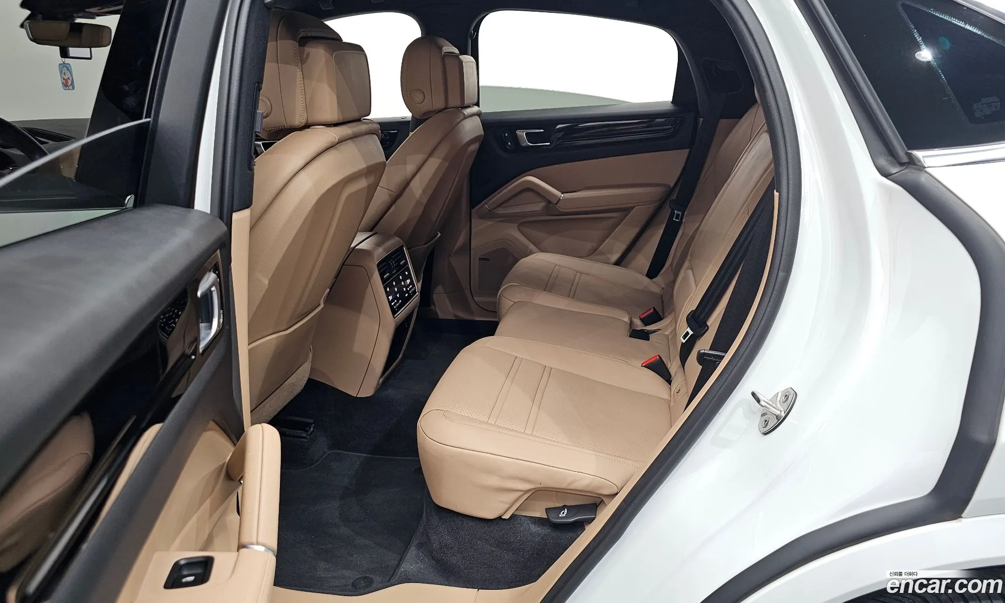 Porsche Cayenne 2023 — 3
