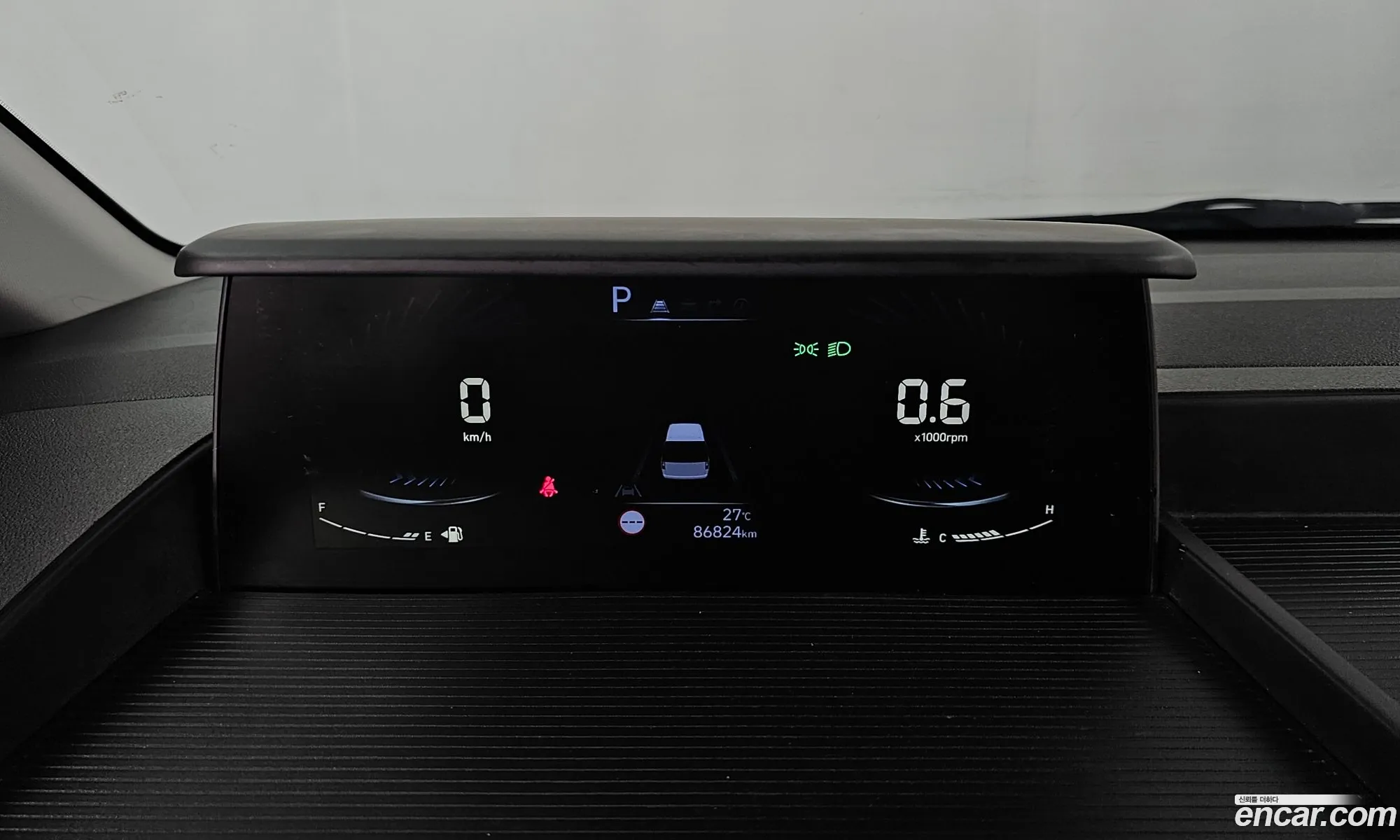 Hyundai Staria 2023 — 12