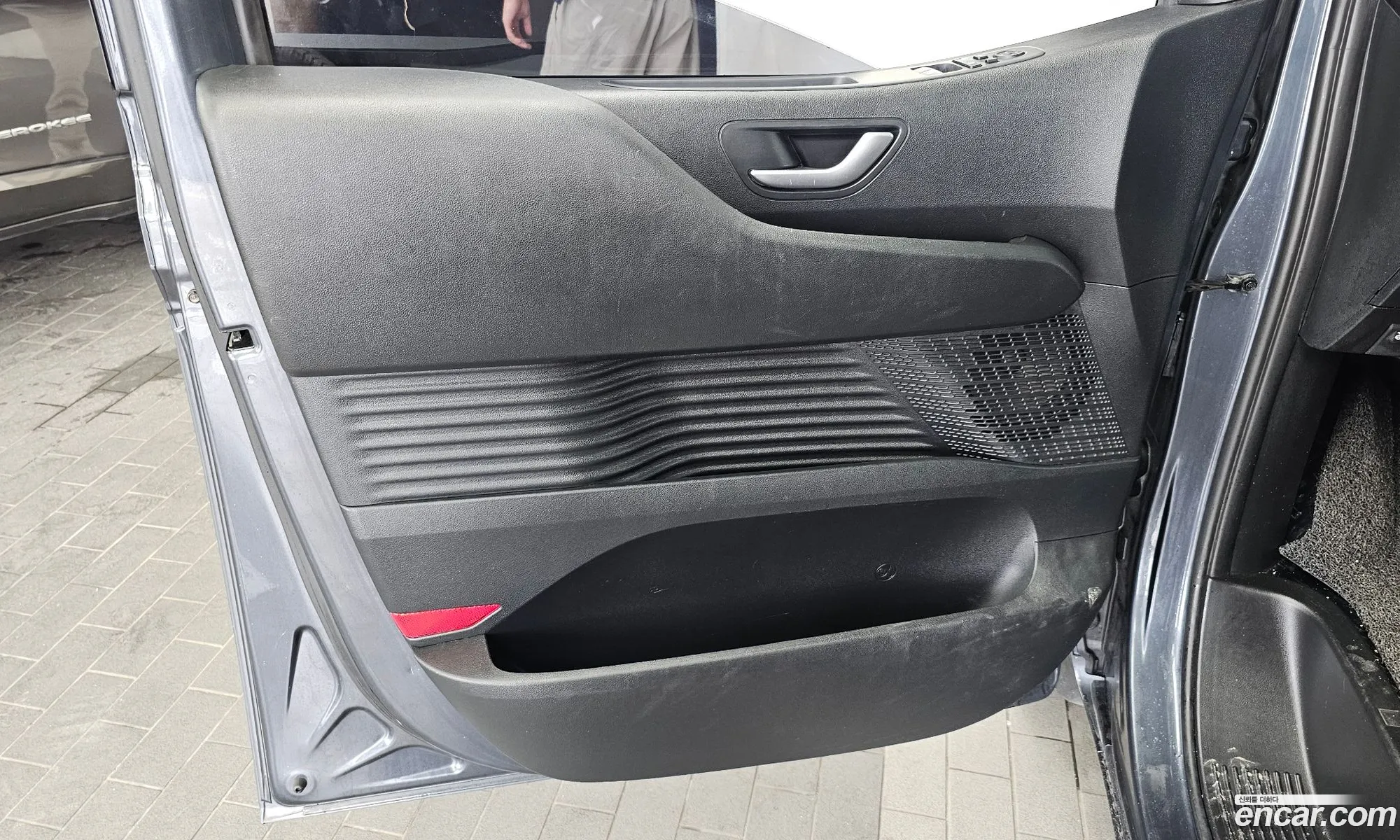 Hyundai Staria 2023 — 30