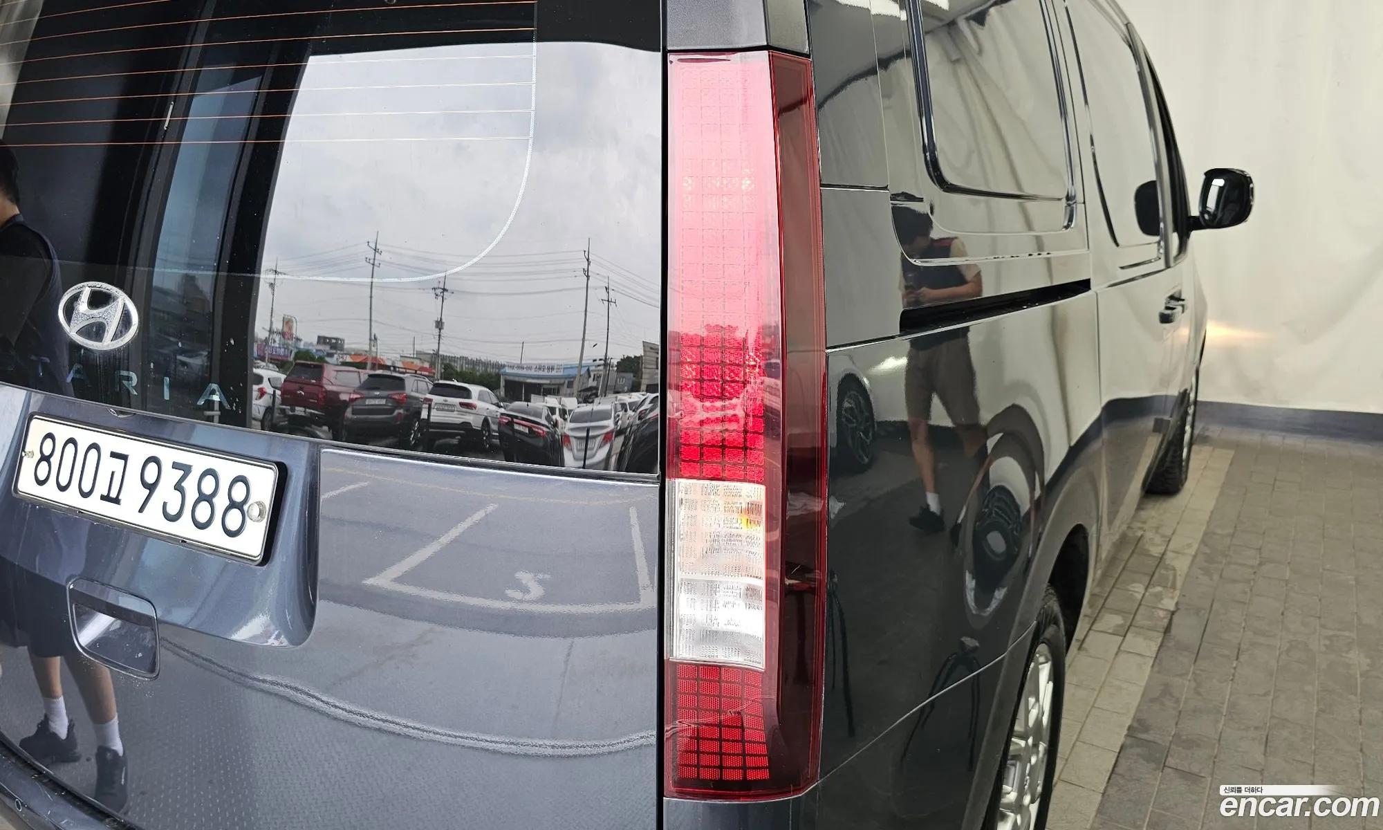 Hyundai Staria 2023 — 16
