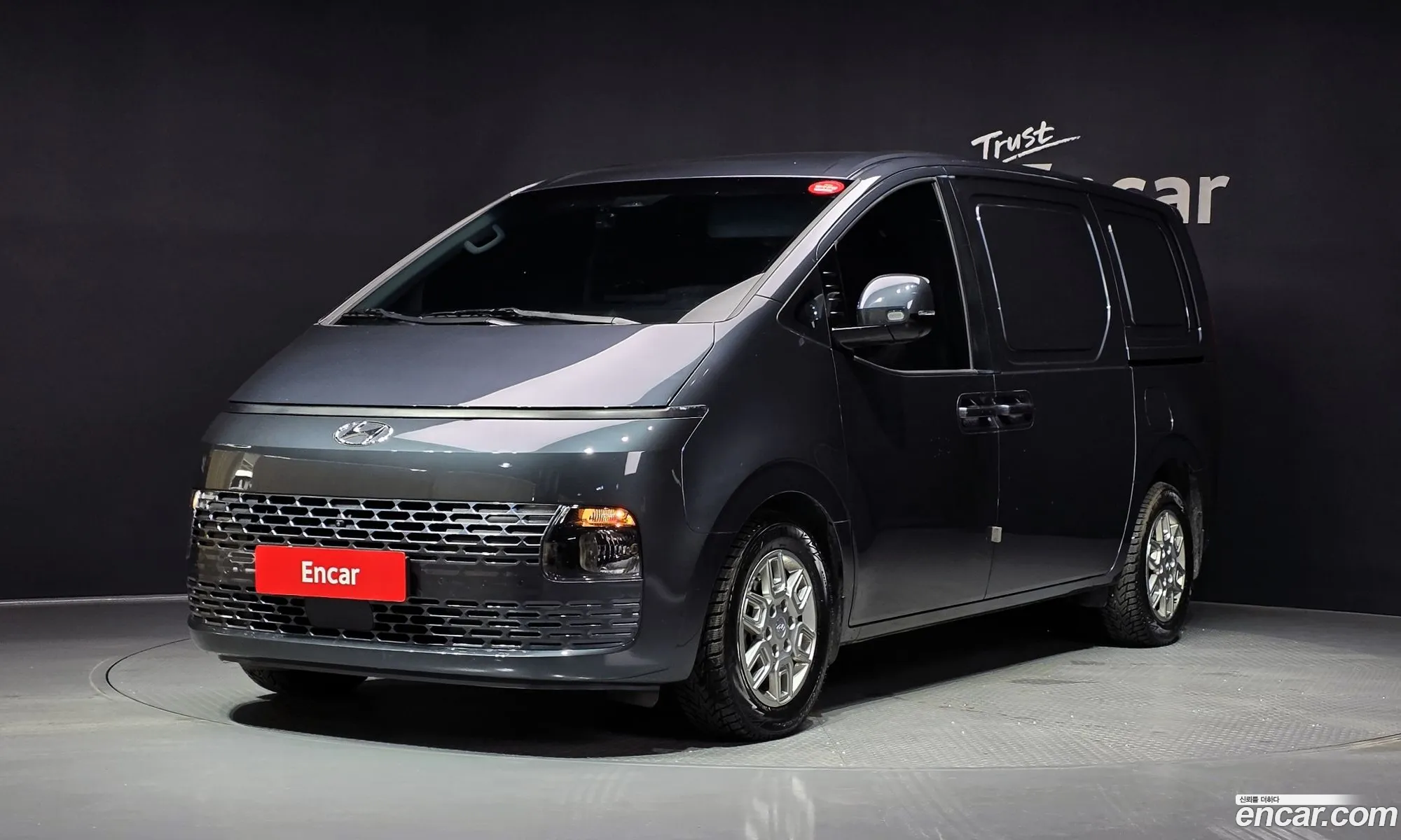 Hyundai Staria 2023 — 9