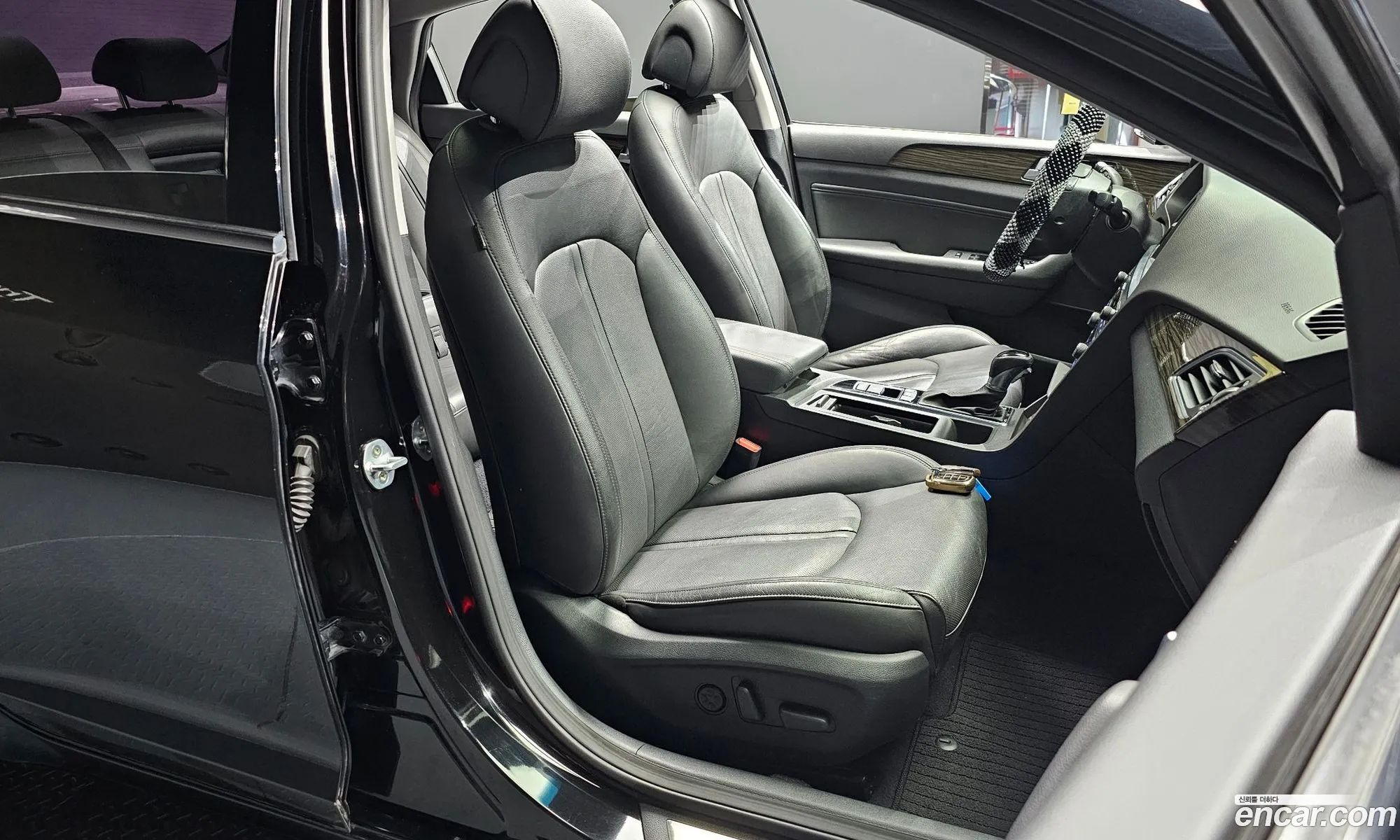 Hyundai LF Sonata 2014 — 4