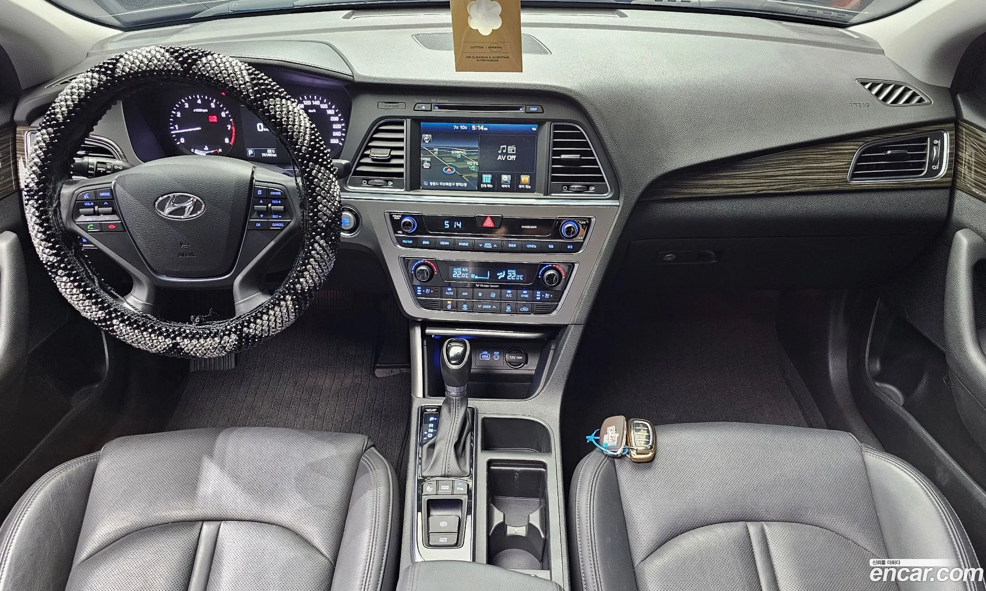 Hyundai LF Sonata 2014 — 14