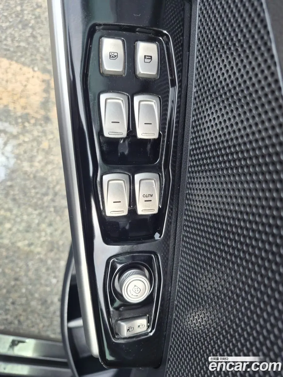 KG Mobility (SsangYong) Tivoli 2015 — 4