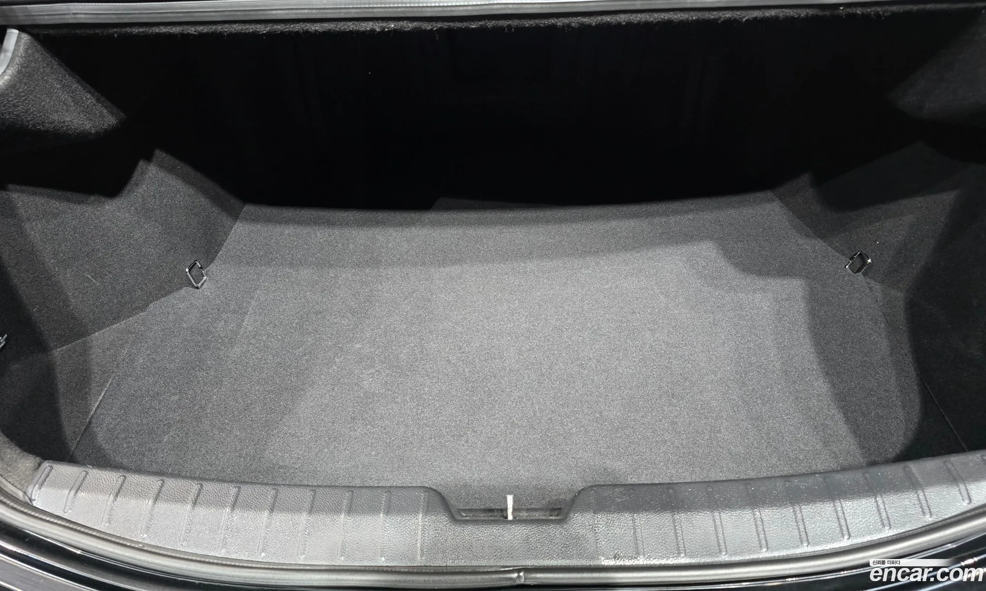 Hyundai Grandeur HG 2012 — 19