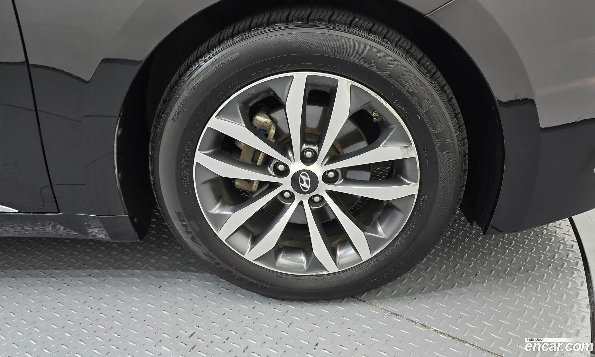 Hyundai Grandeur HG 2012 — 21