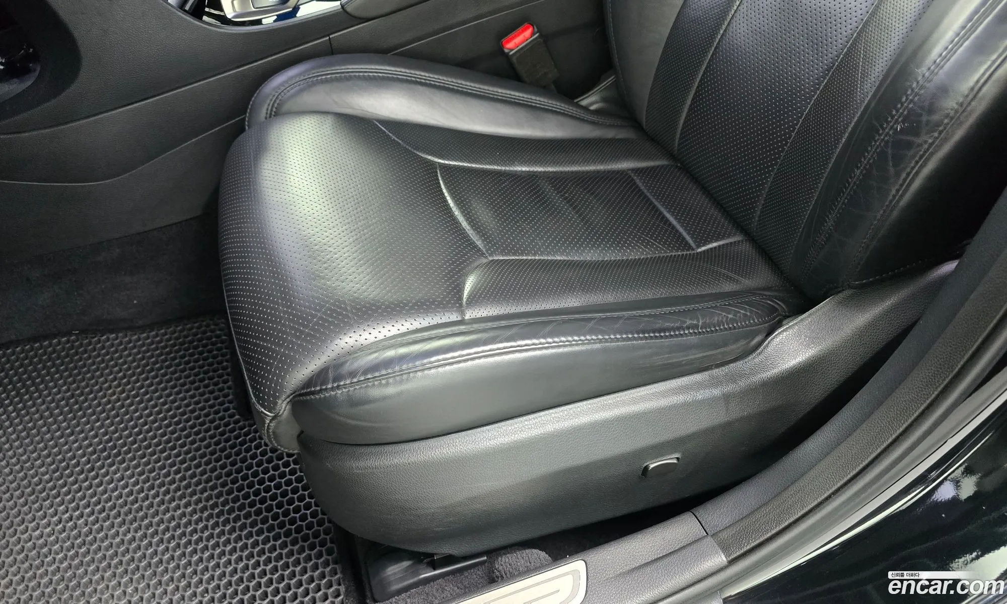 Hyundai Grandeur HG 2012 — 24
