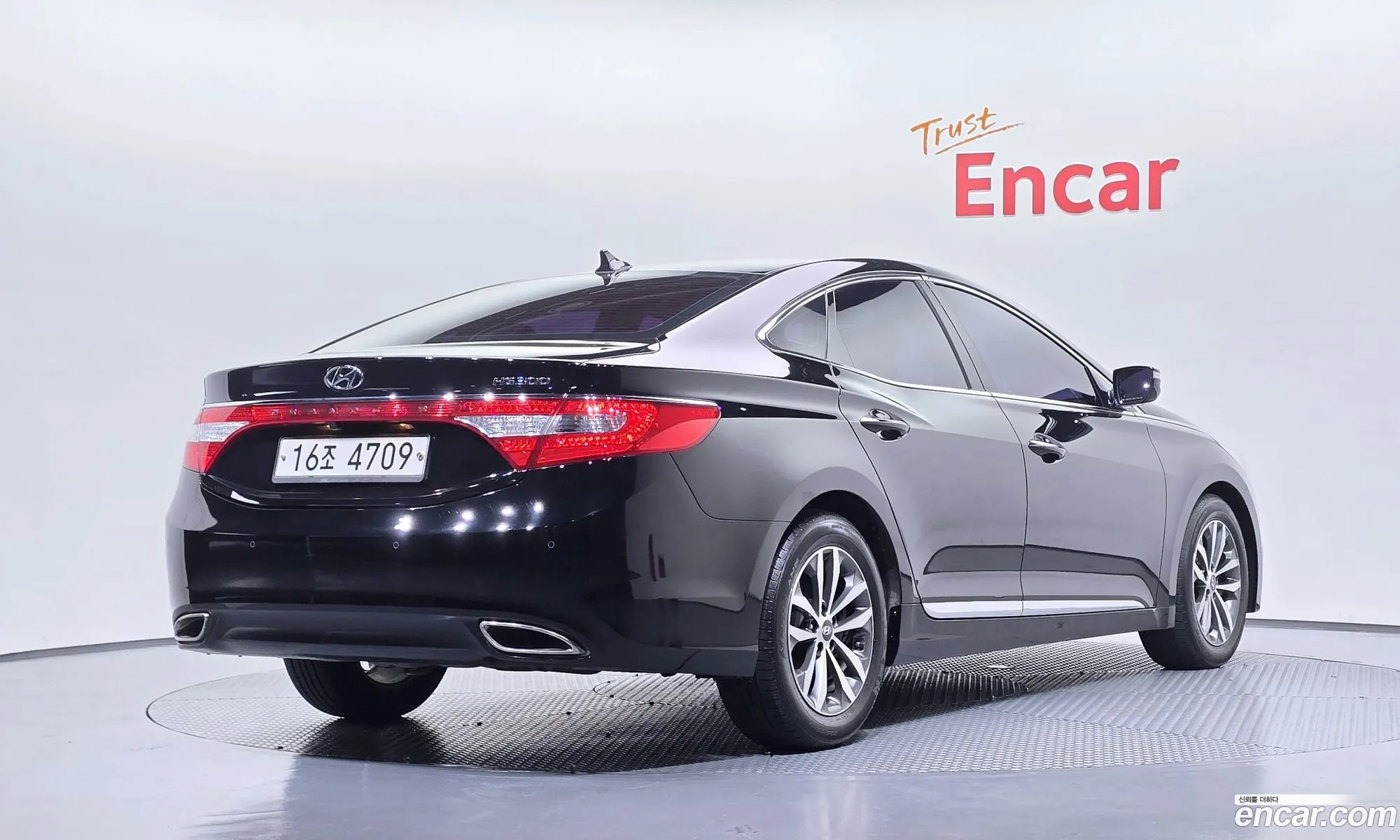 Hyundai Grandeur HG 2012 — 29