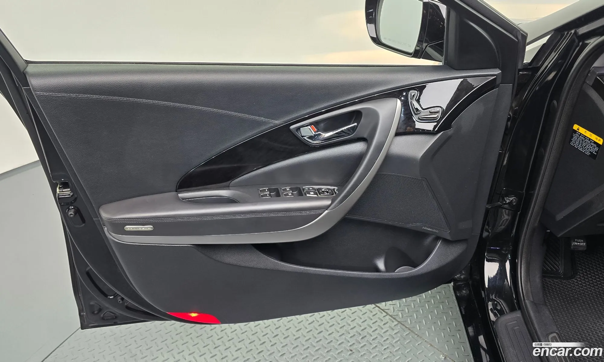 Hyundai Grandeur HG 2012 — 22