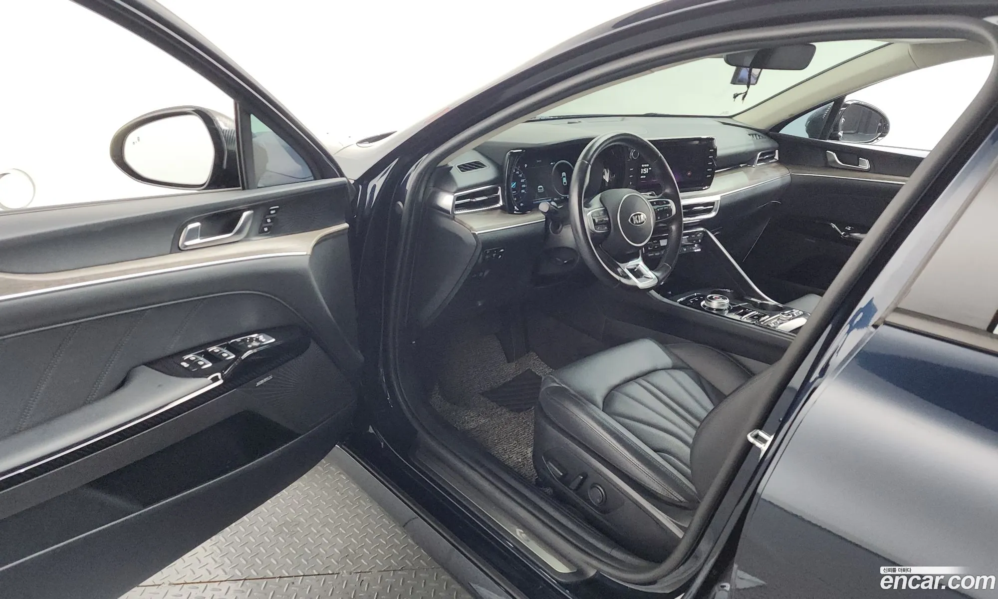 Kia K5 Hybrid 2021 — 13