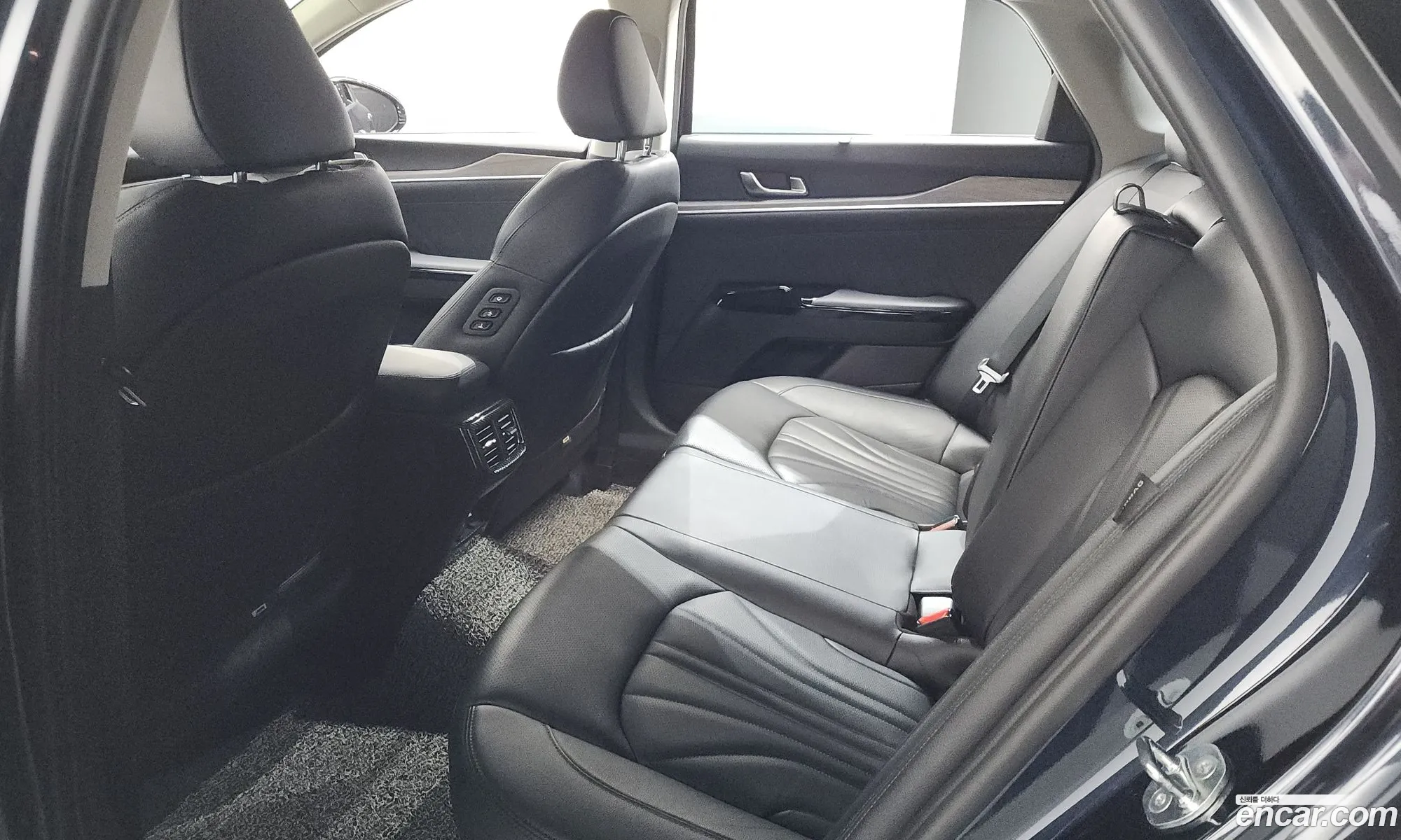 Kia K5 Hybrid 2021 — 14