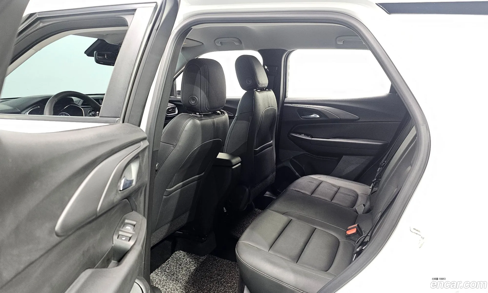 Chevrolet (GM Daewoo) Trailblazer 2021 — 21