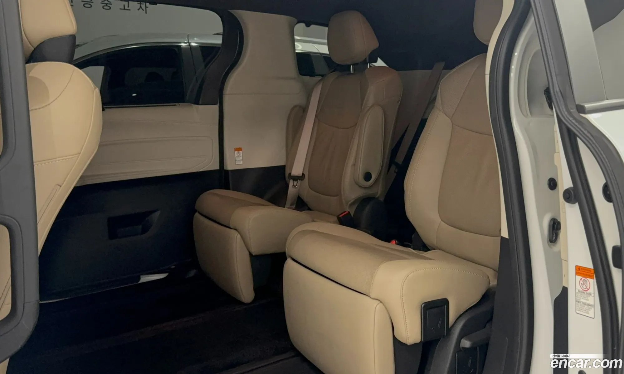 Toyota Sienna 2022 — 4