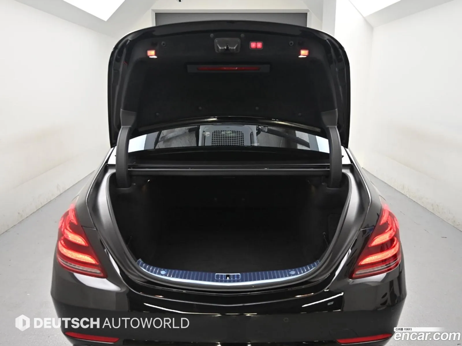 Mercedes-Benz S-Class W222 2019 — 12