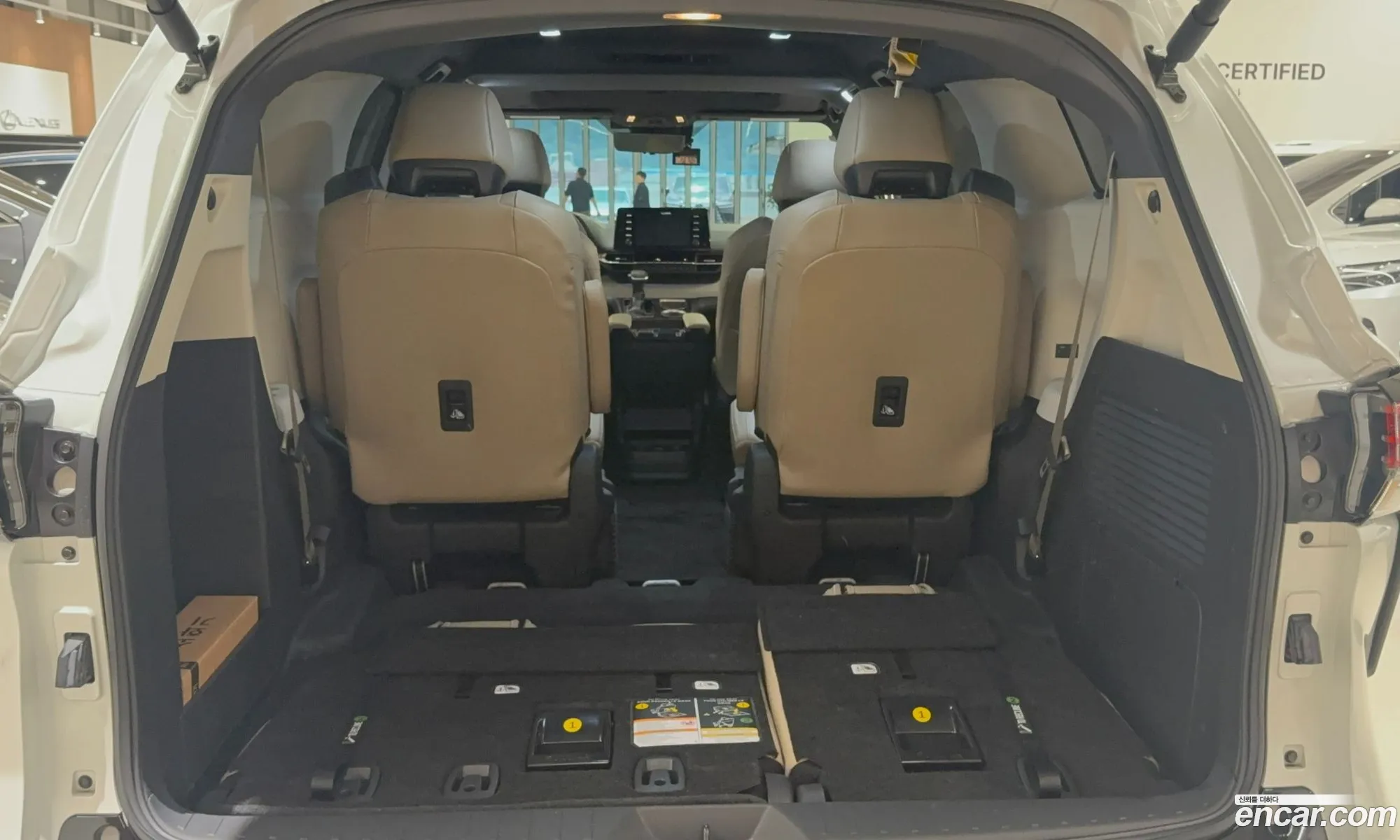Toyota Sienna 2023 — 11