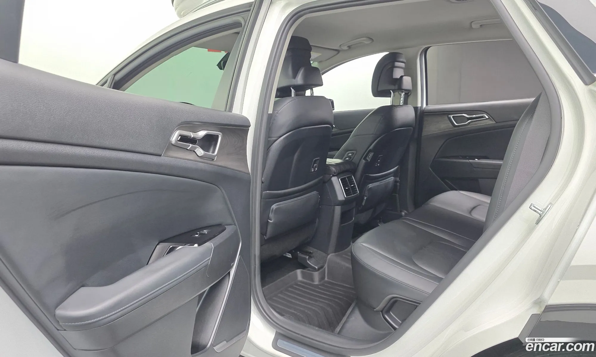 Kia Sportage 2023 — 2