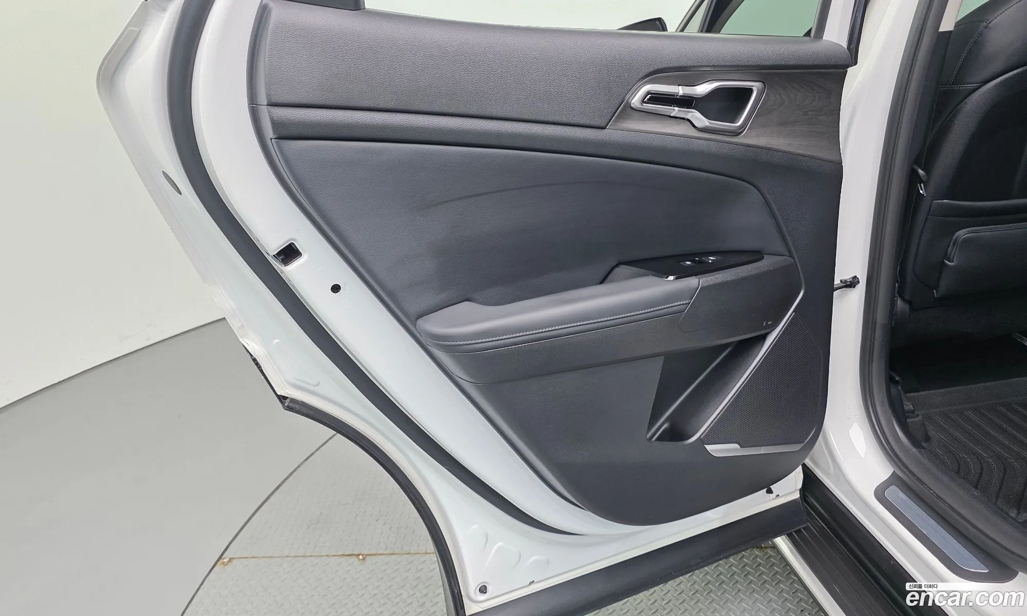 Kia Sportage 2023 — 14