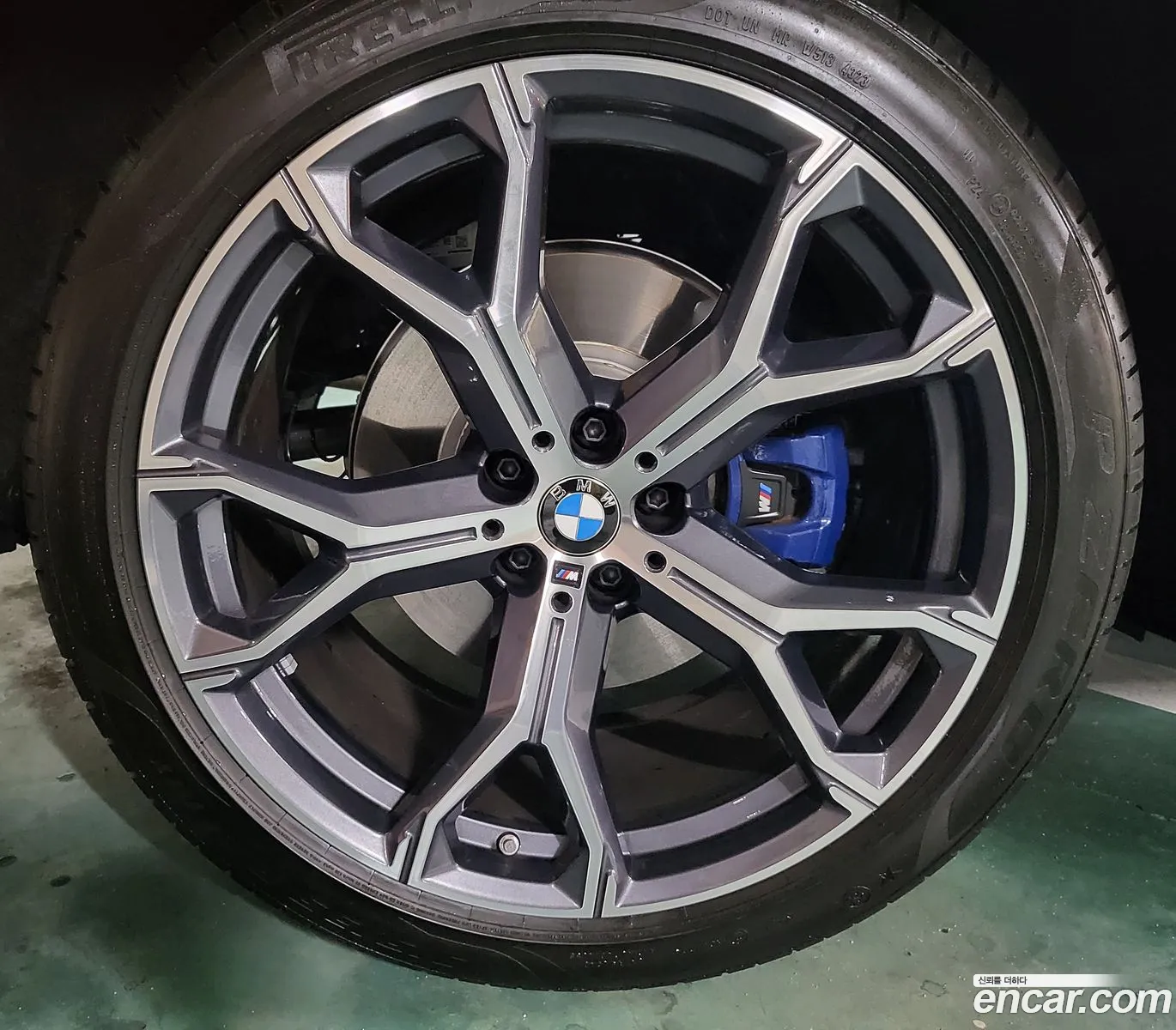 BMW X5 2024 — 7